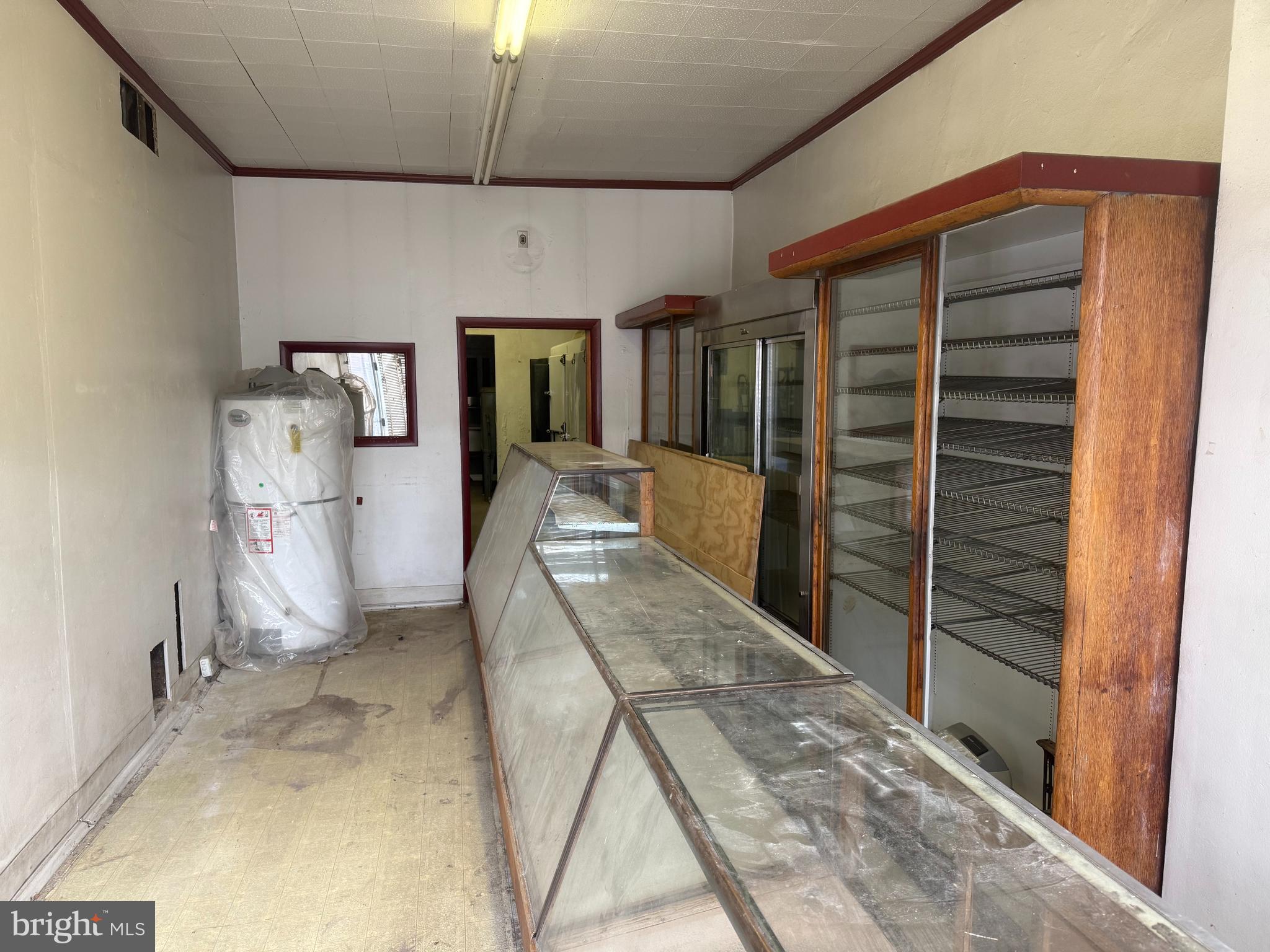 PORT RICHMOND - Commercial Sale