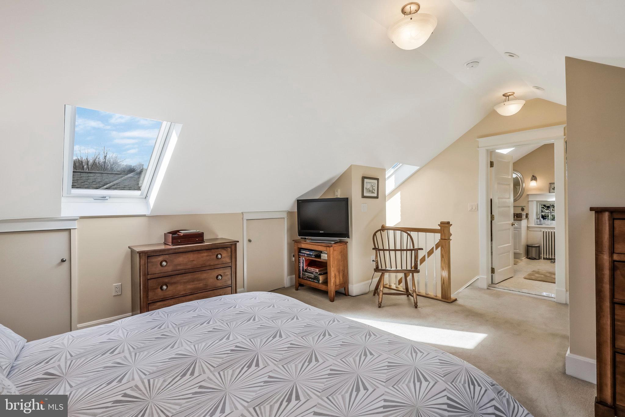 ROSEMONT - Residential