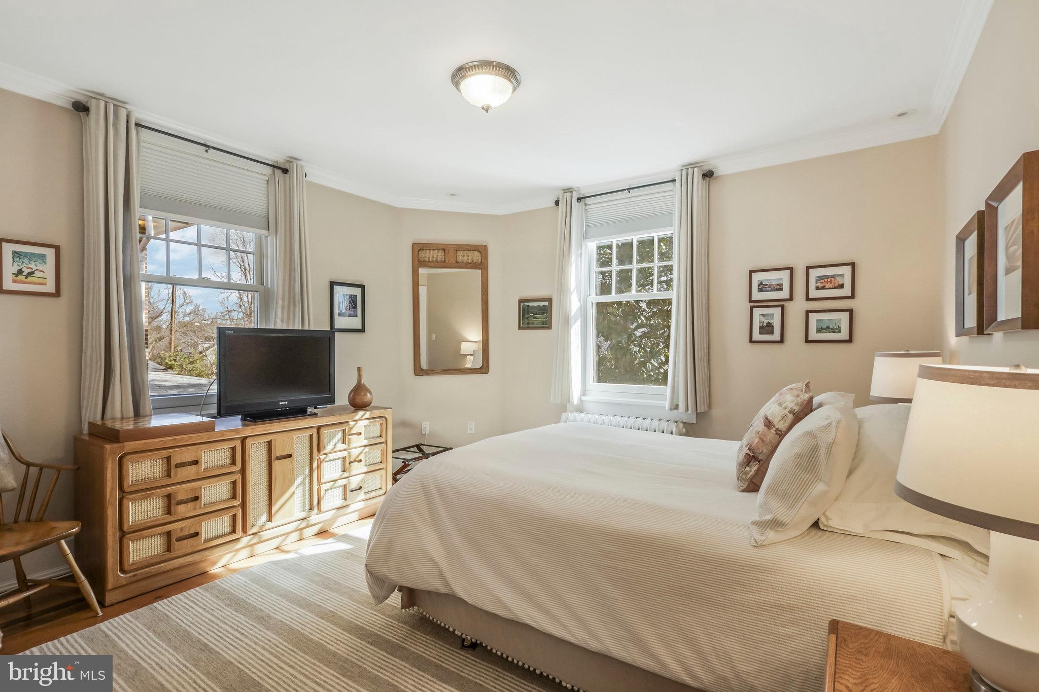 ROSEMONT - Residential