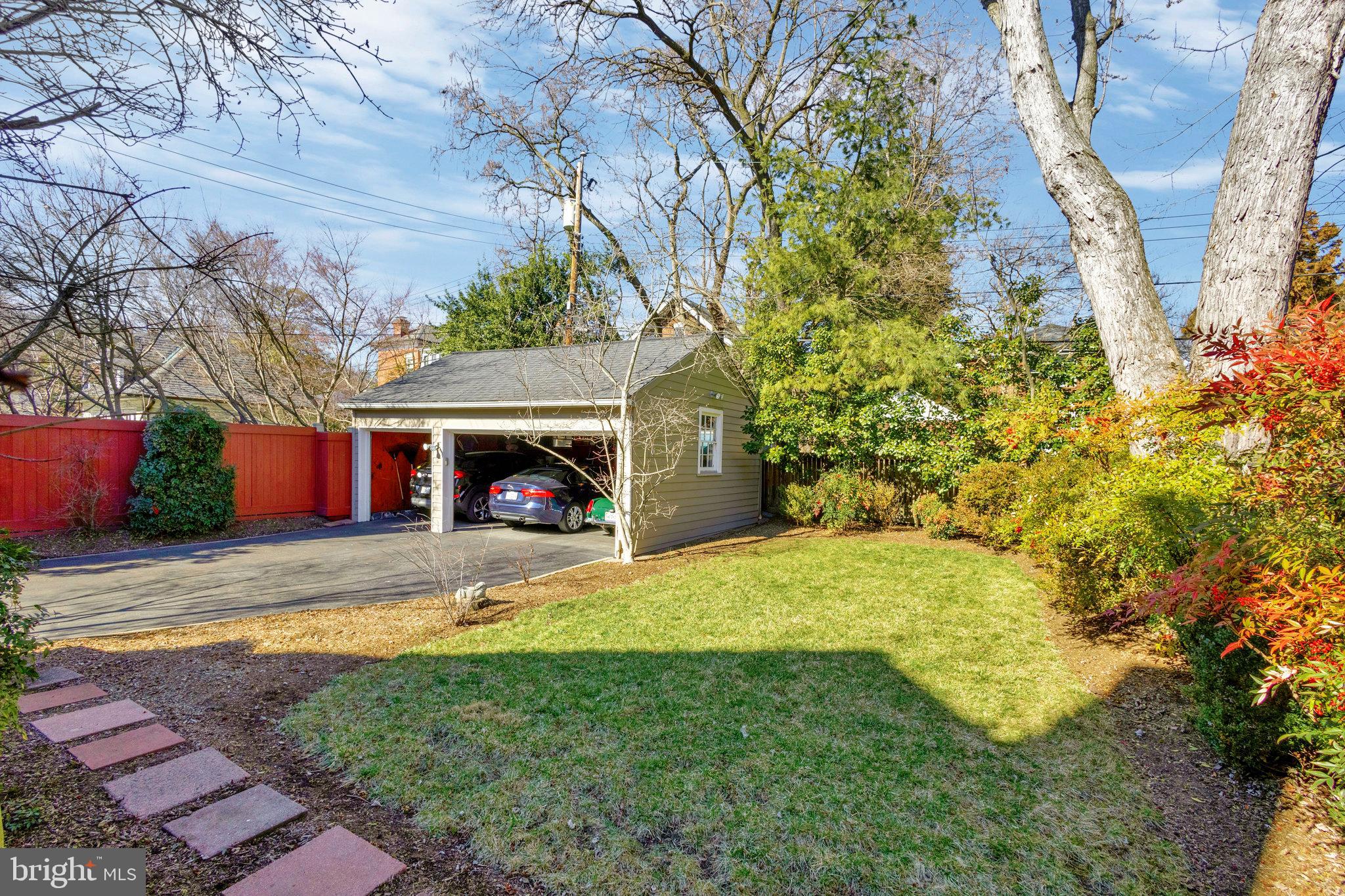 ROSEMONT - Residential