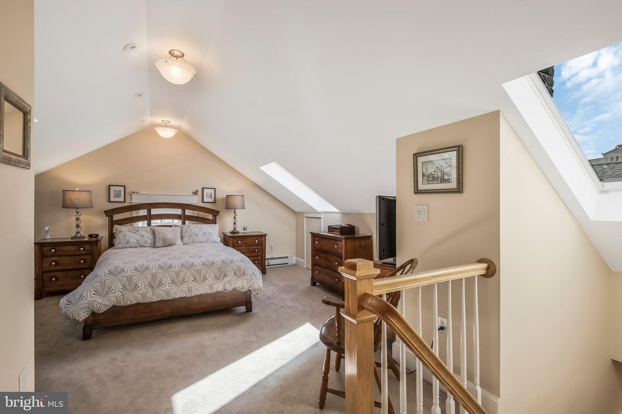 ROSEMONT - Residential