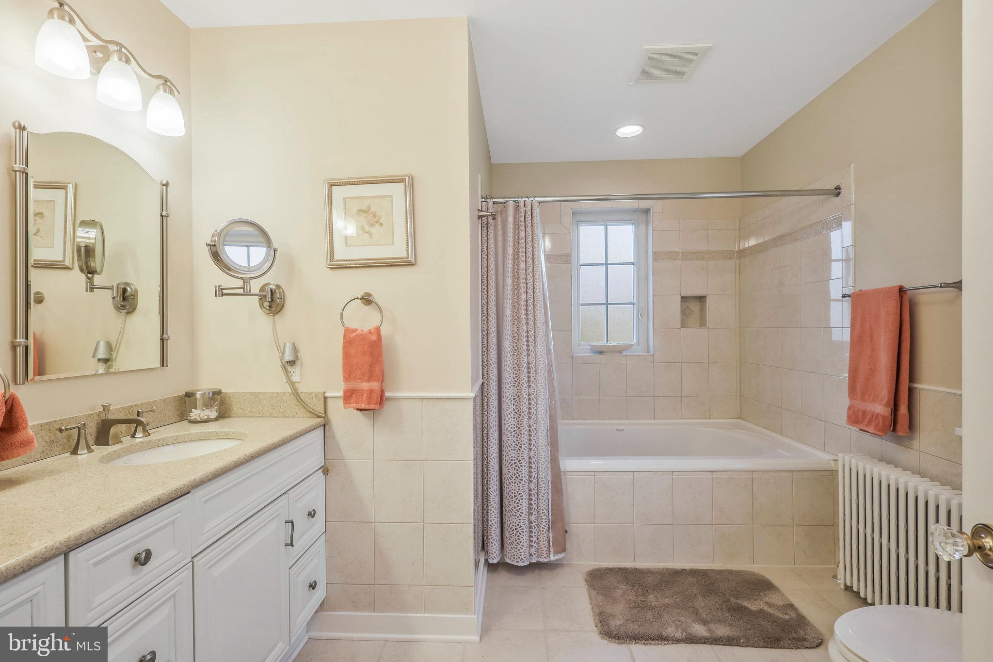 ROSEMONT - Residential