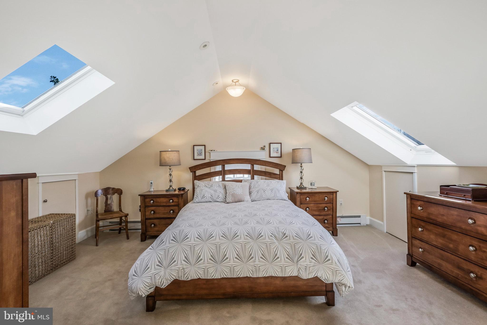 ROSEMONT - Residential