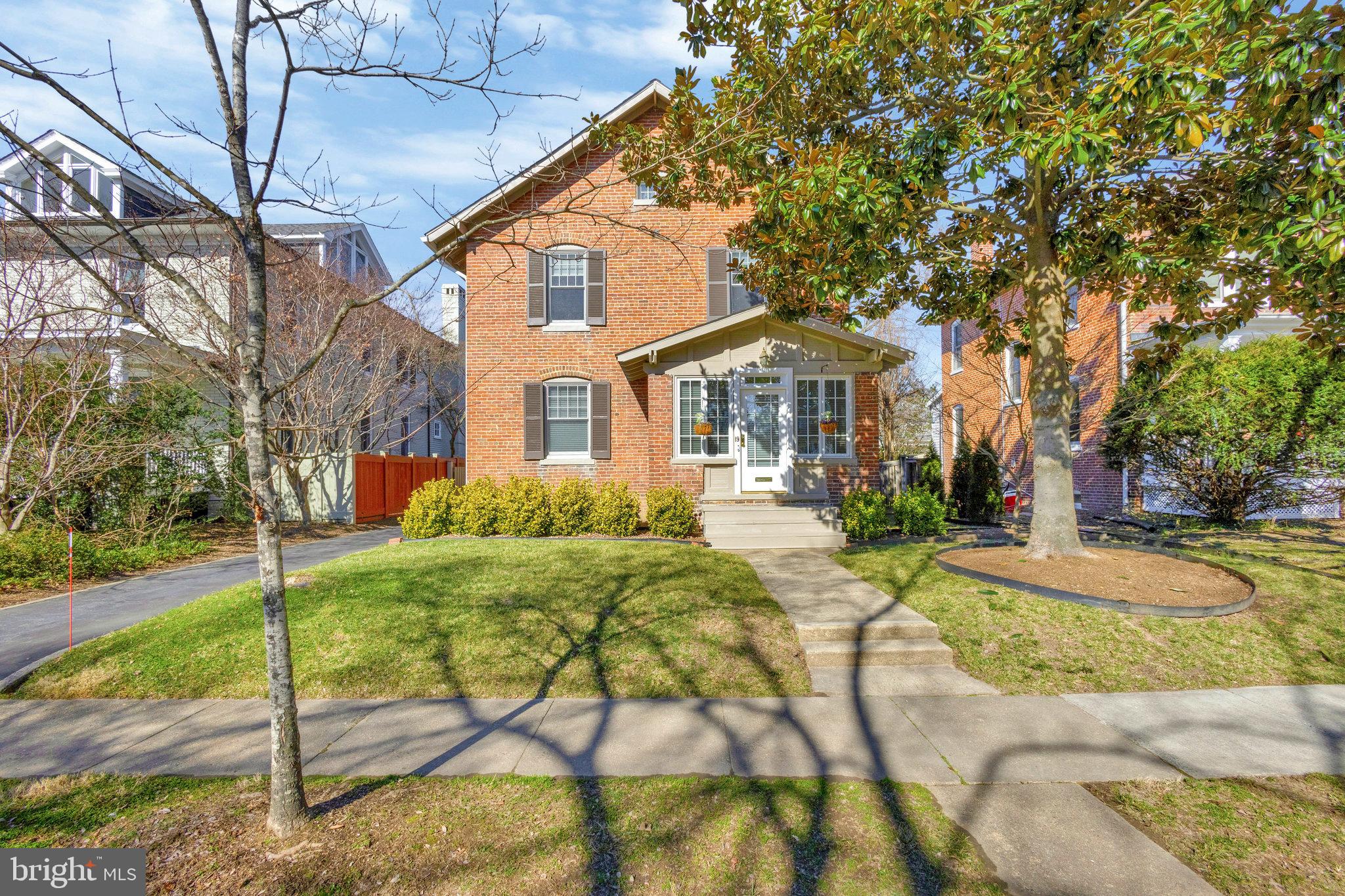 ROSEMONT - Residential