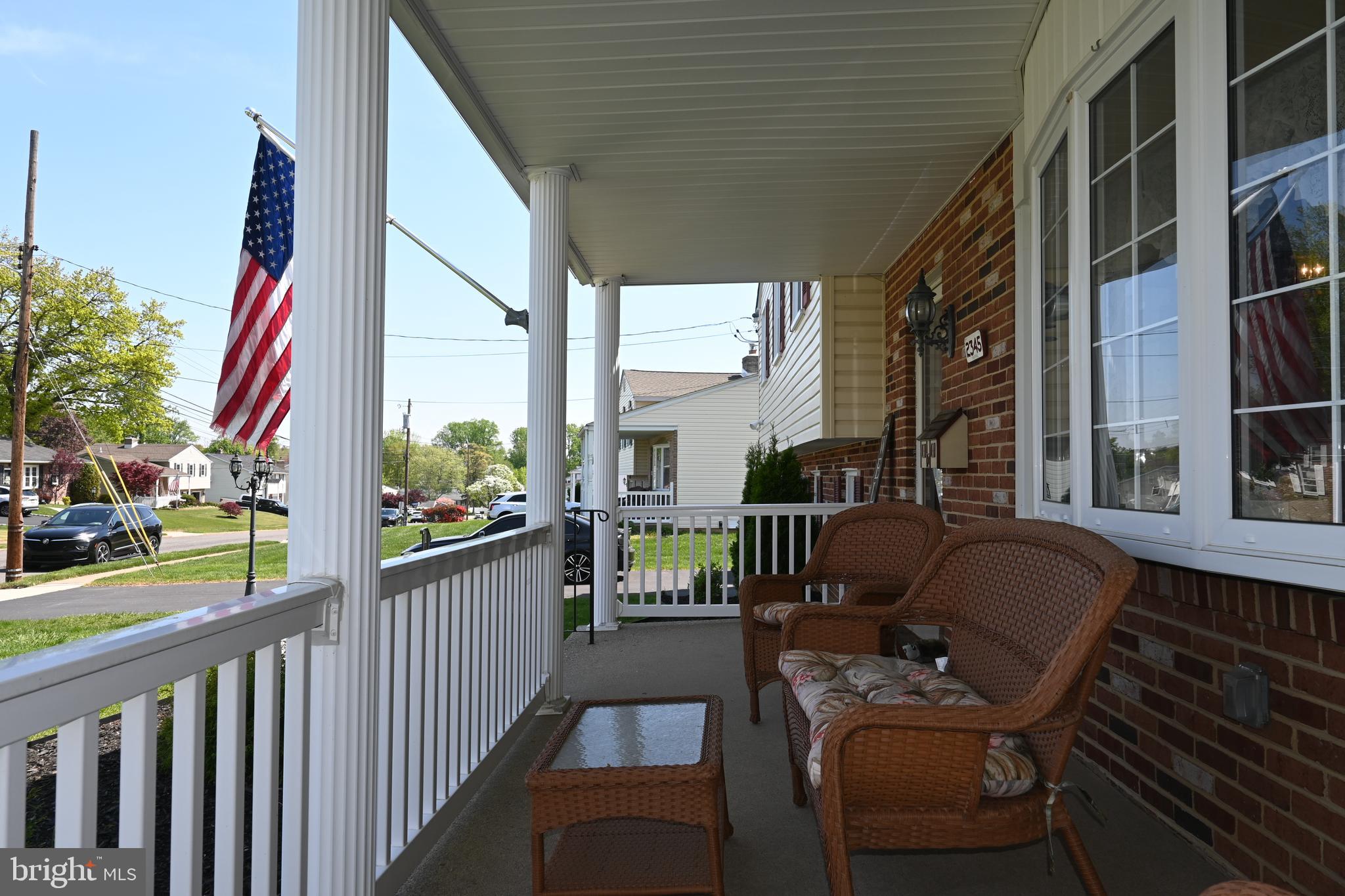 VILLAGE GREEN KNOLL - Residential