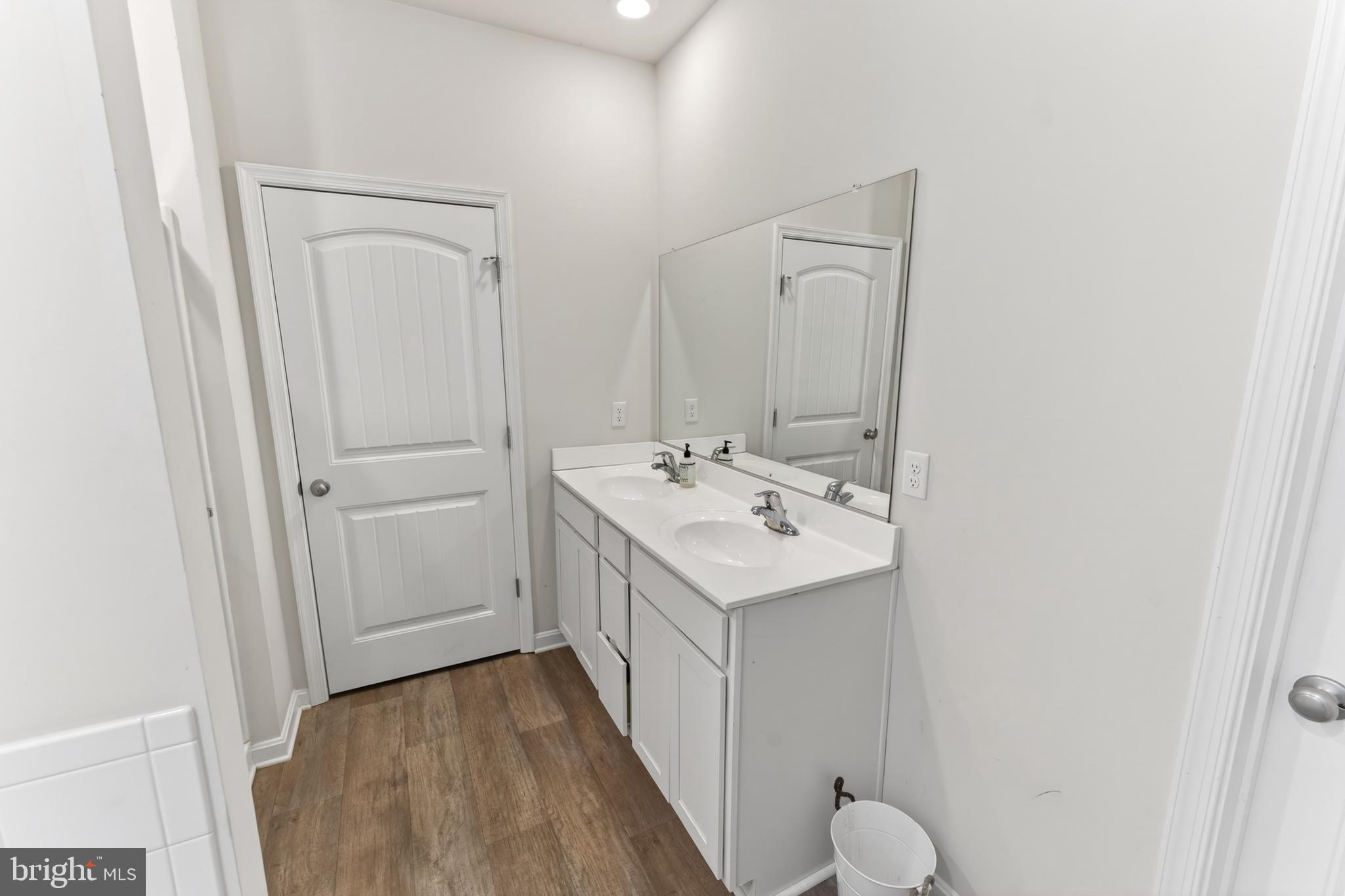 ROWENS MILL - Residential