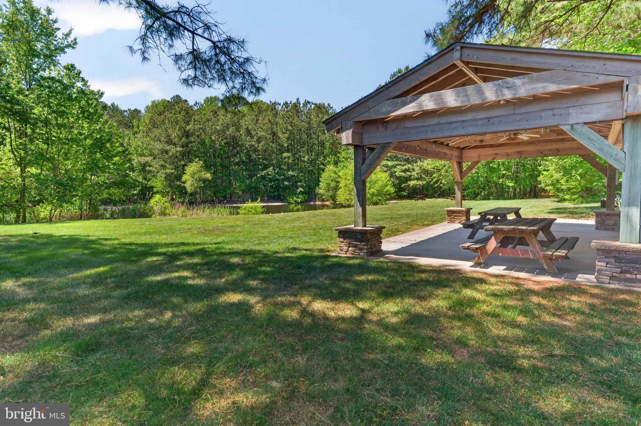 ROWENS MILL - Residential