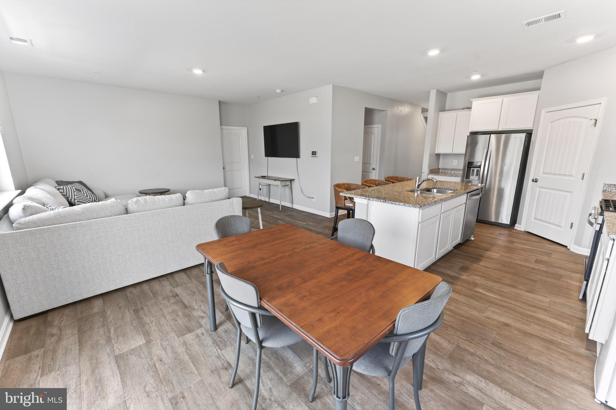 ROWENS MILL - Residential