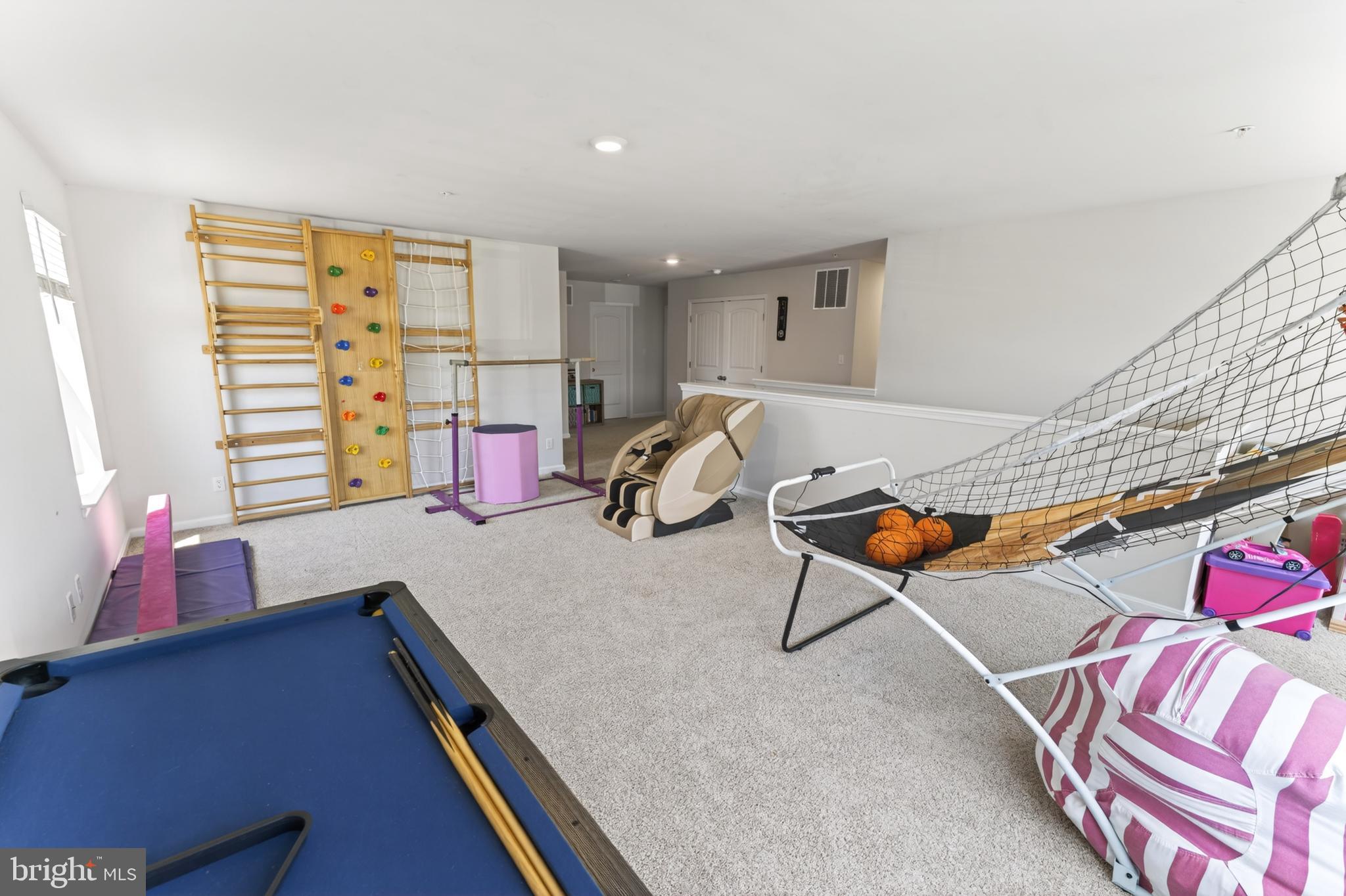 ROWENS MILL - Residential