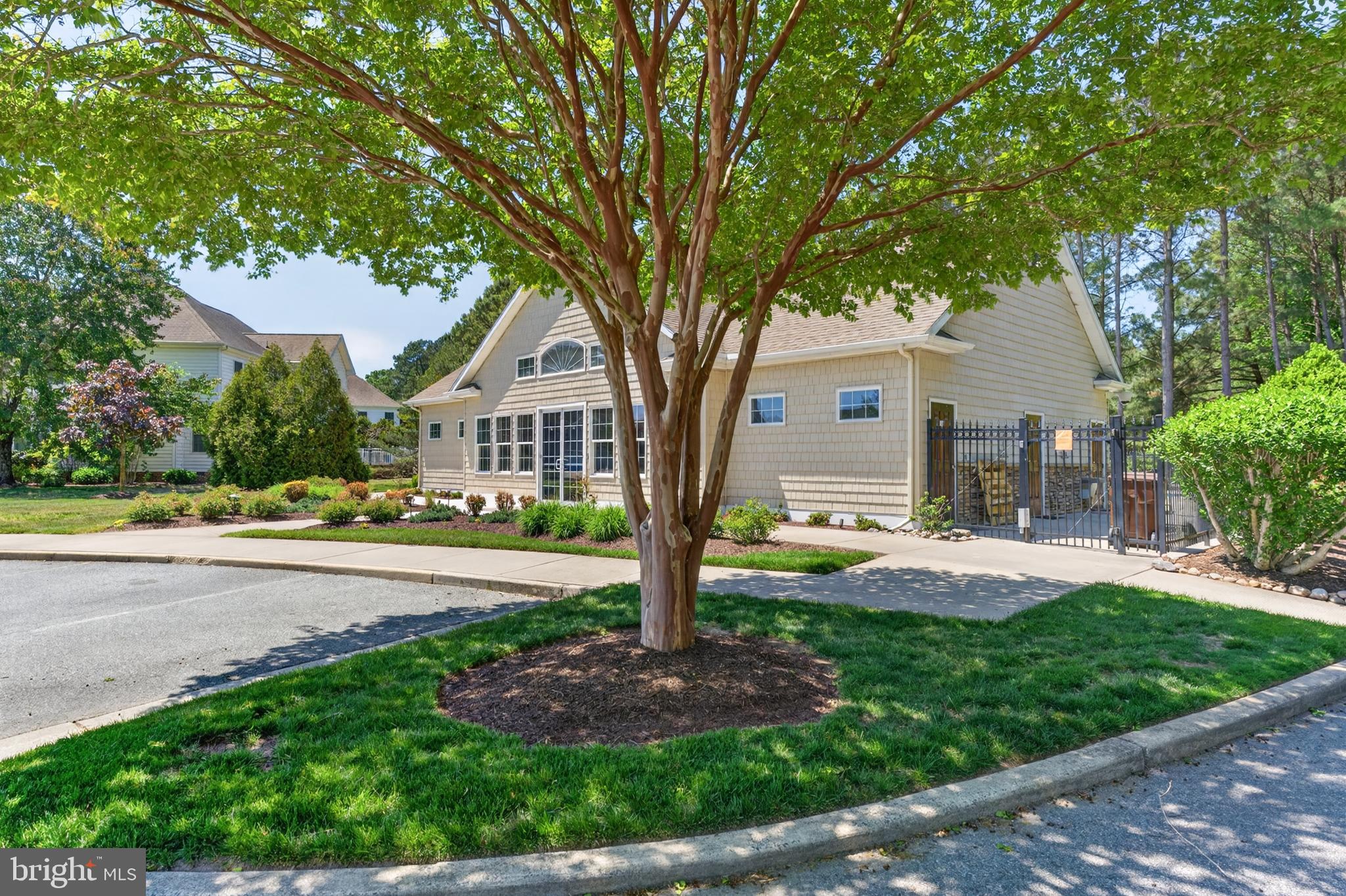 ROWENS MILL - Residential