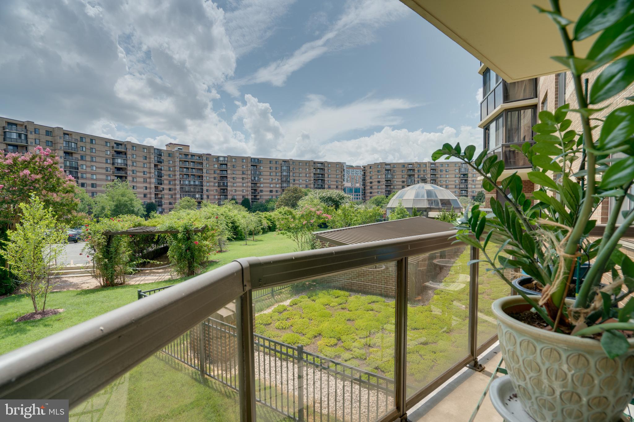 ROTONDA - Residential