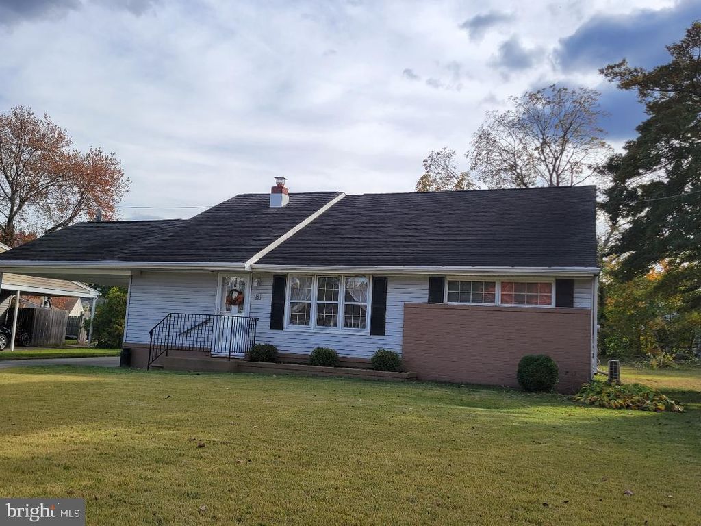 Photo of 8 Clark Drive, WEST DEPTFORD, NJ 08096 (MLS # NJGL2065666)