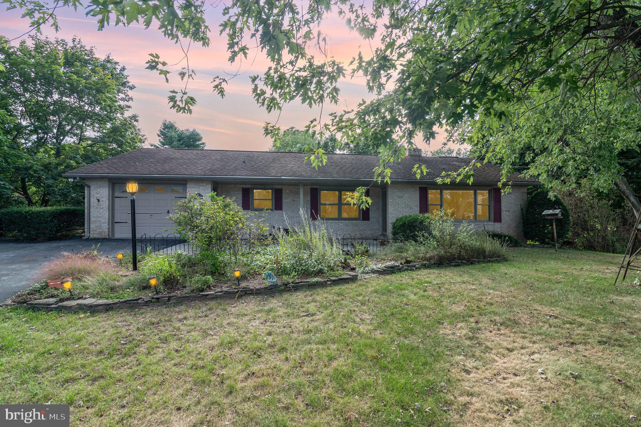 Beautiful Carlisle ranch home in Cumberland Valley School District. Home is on .58 acre private country lot.
Oversized 1 car garage with opener. Oversized level driveway allows for an abundance of additional parking.
Home boasts a combination of hardwood flooring and laminate as well as new carpet in the bedrooms. Nice wood burning fireplace in lower level family room. Walk out basement leads to a private rear yard. Enormous amount of additional space in the basement including a huge room below upper garage. Tour this economical home today and compare with all other. Call Tim Straub with any additional questions.