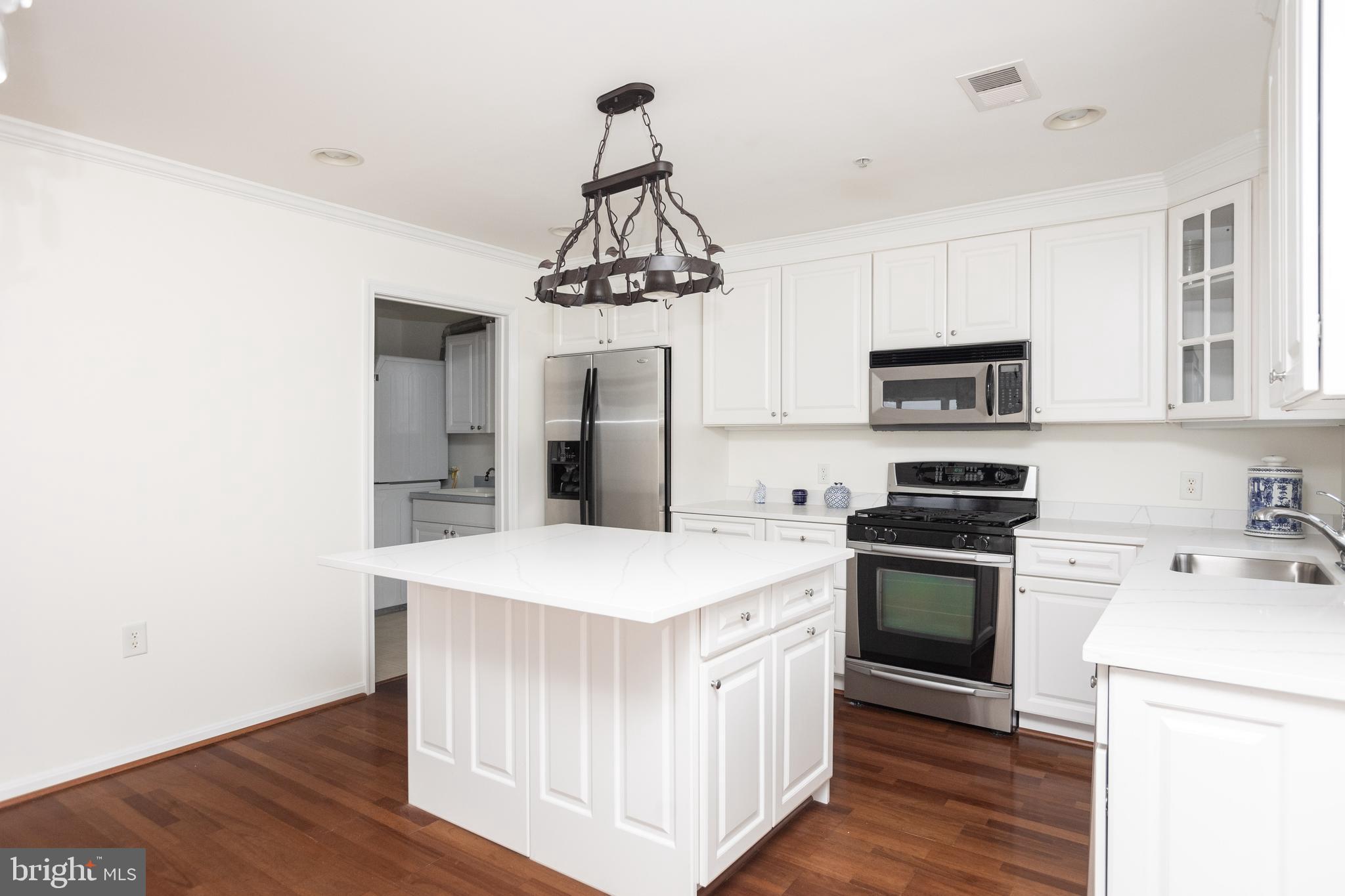 ROUNDWOOD RIDGE - Residential