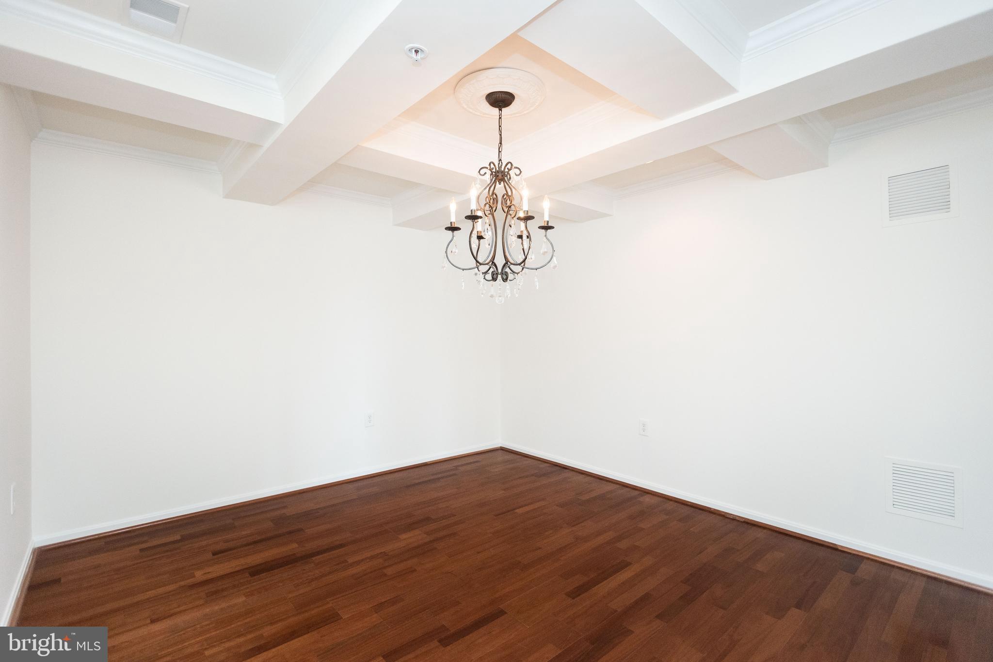 ROUNDWOOD RIDGE - Residential