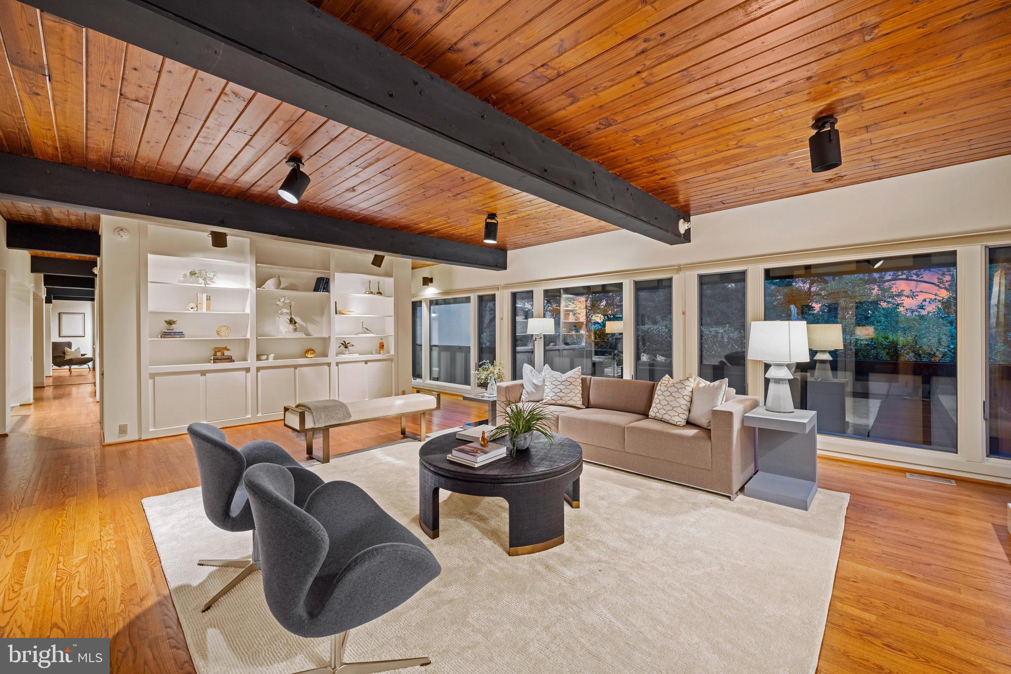 WELLINGTON - Residential