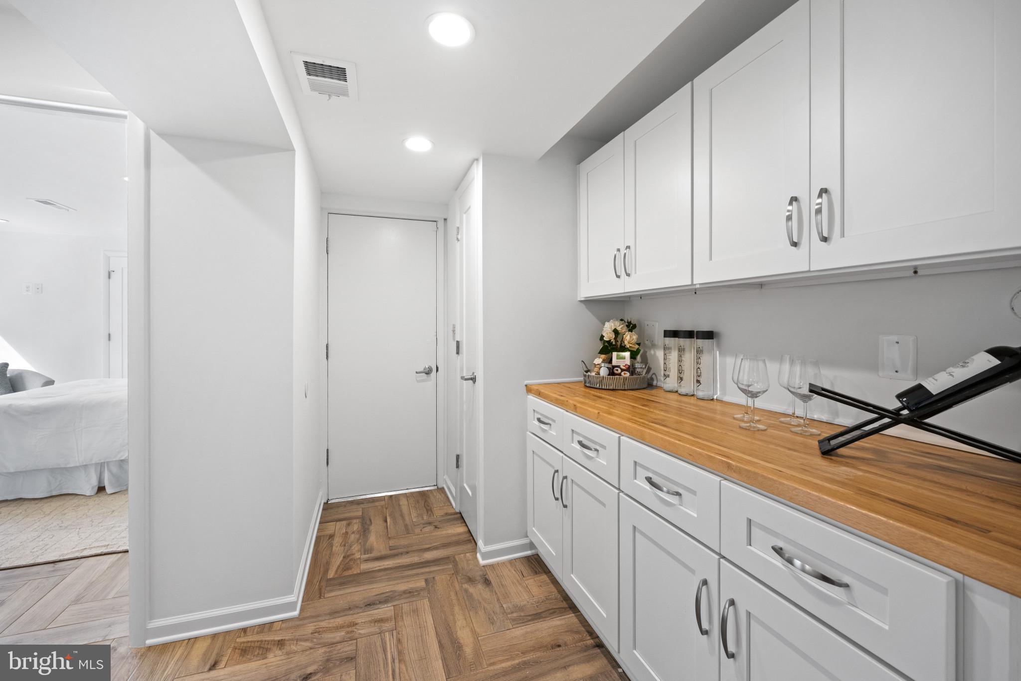 WELLINGTON - Residential