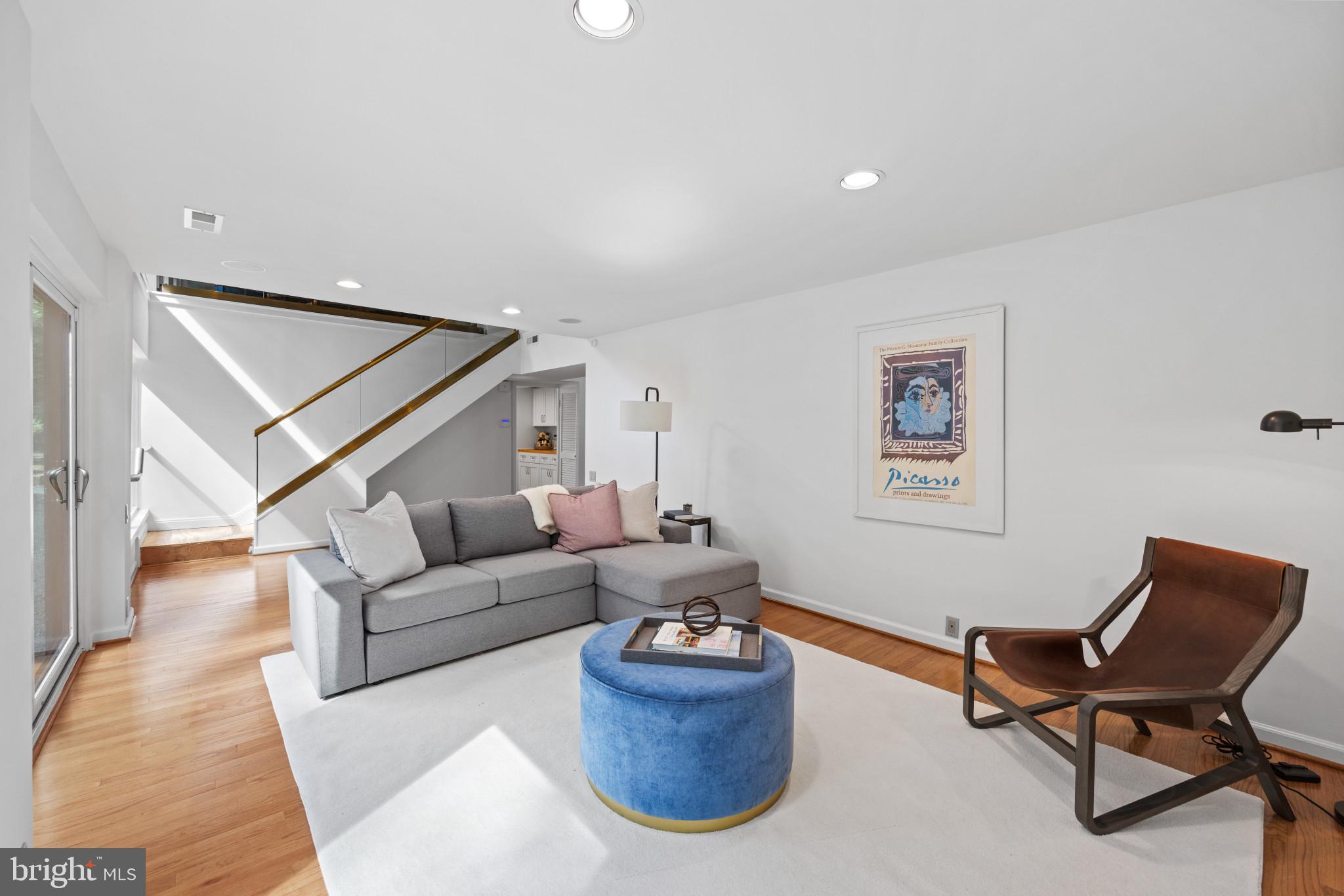 WELLINGTON - Residential