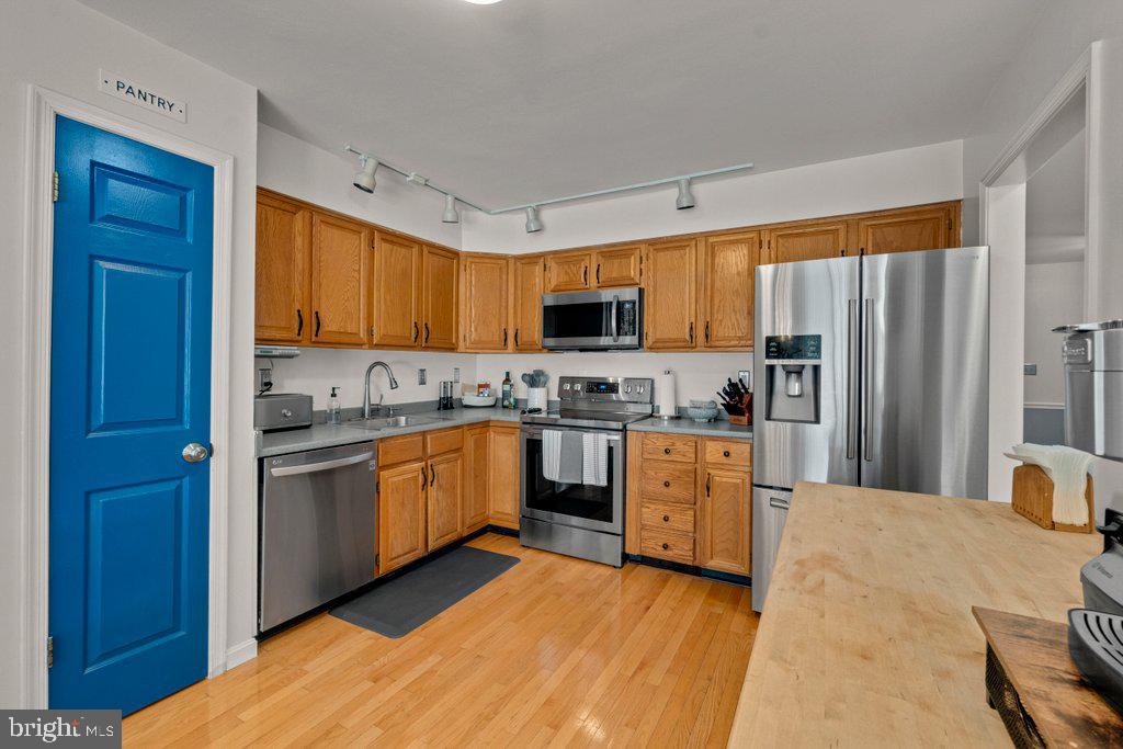 THE CEDARS - Residential