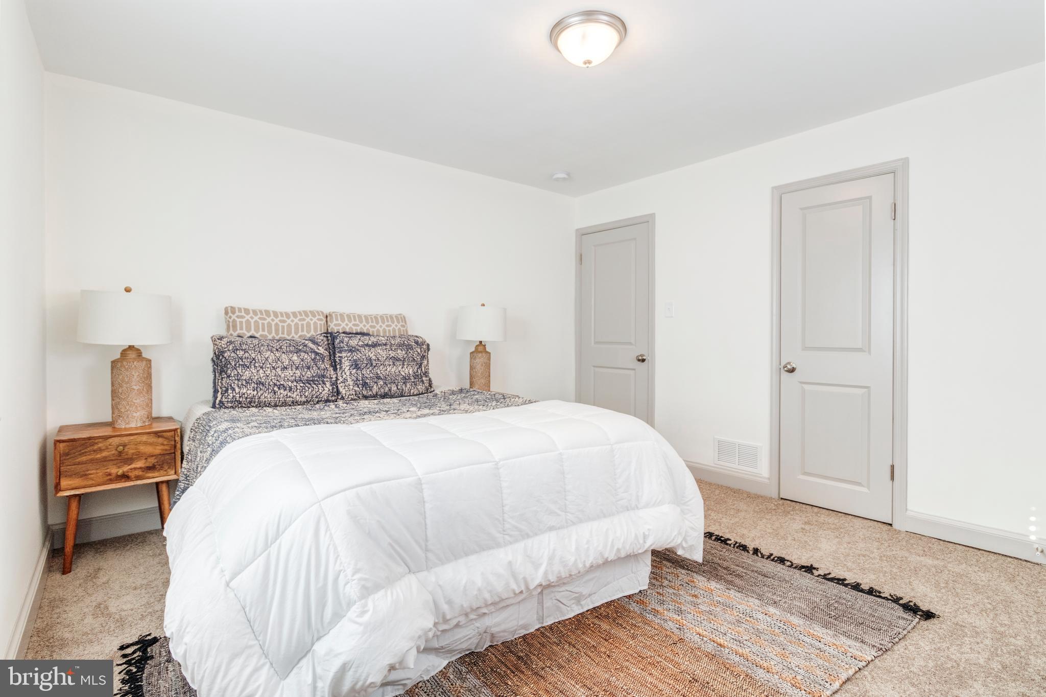 TEMPLE HILLS - Residential