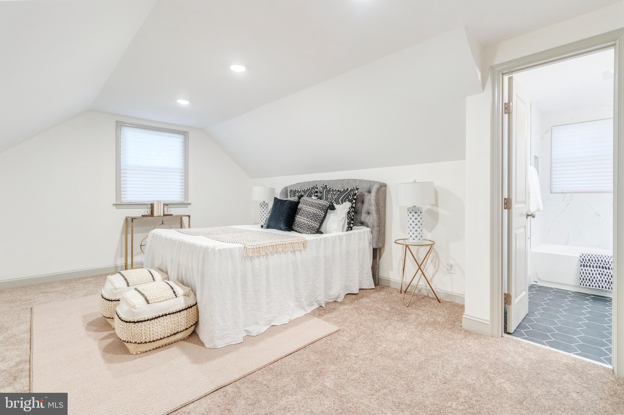 TEMPLE HILLS - Residential