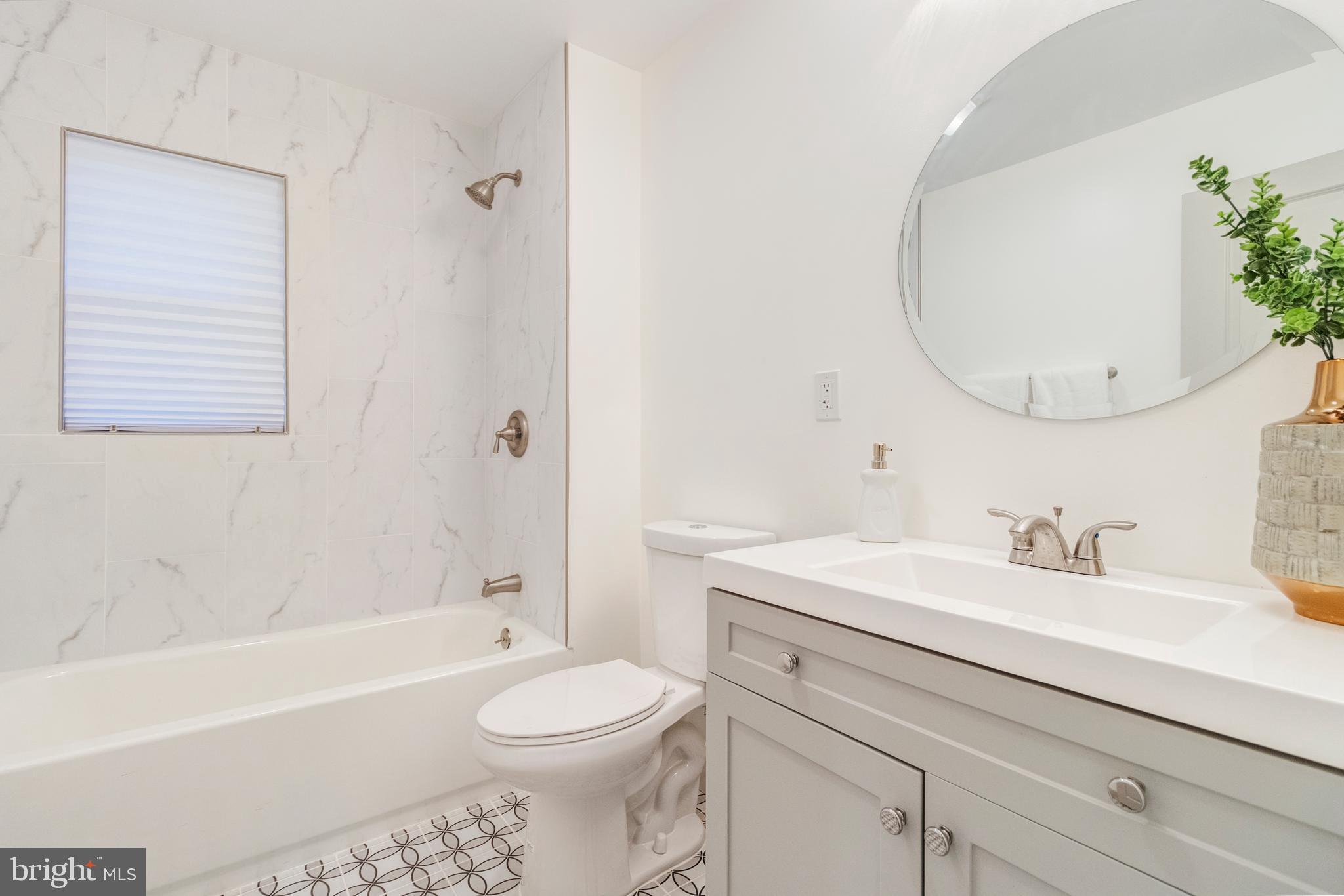 TEMPLE HILLS - Residential