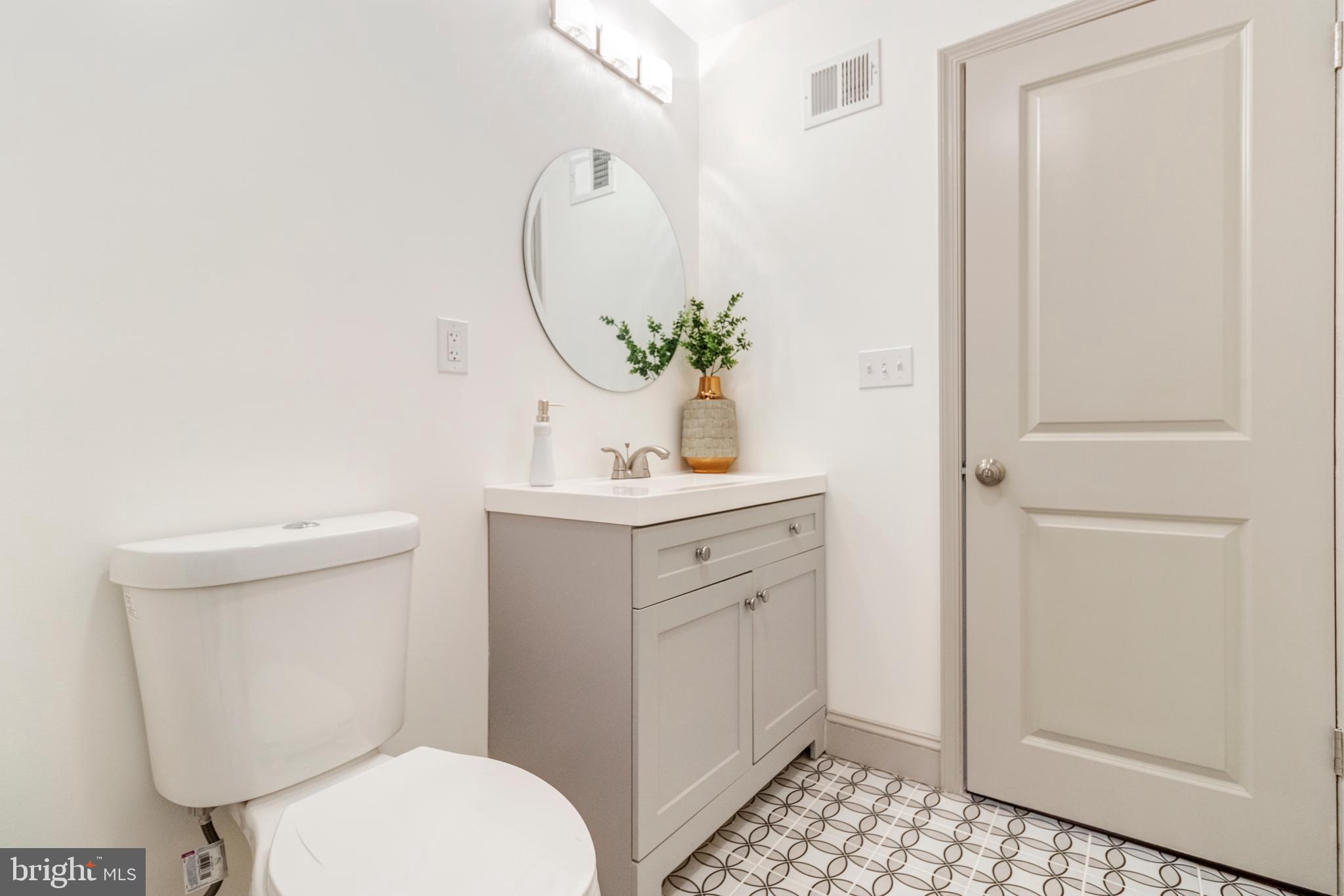 TEMPLE HILLS - Residential