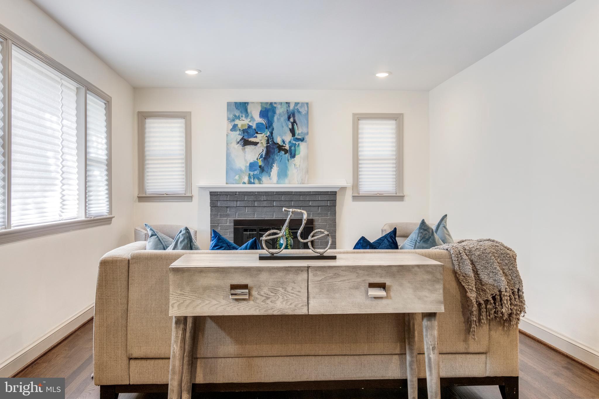 TEMPLE HILLS - Residential