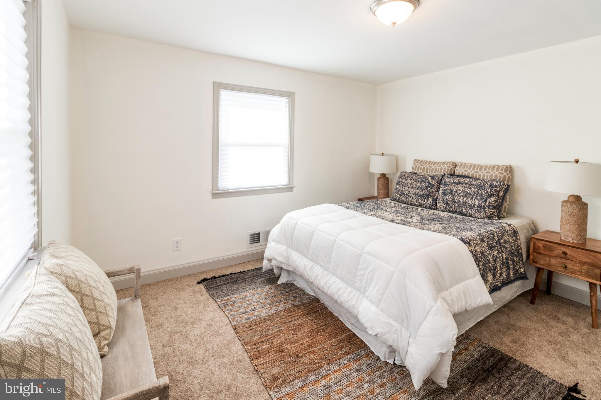 TEMPLE HILLS - Residential