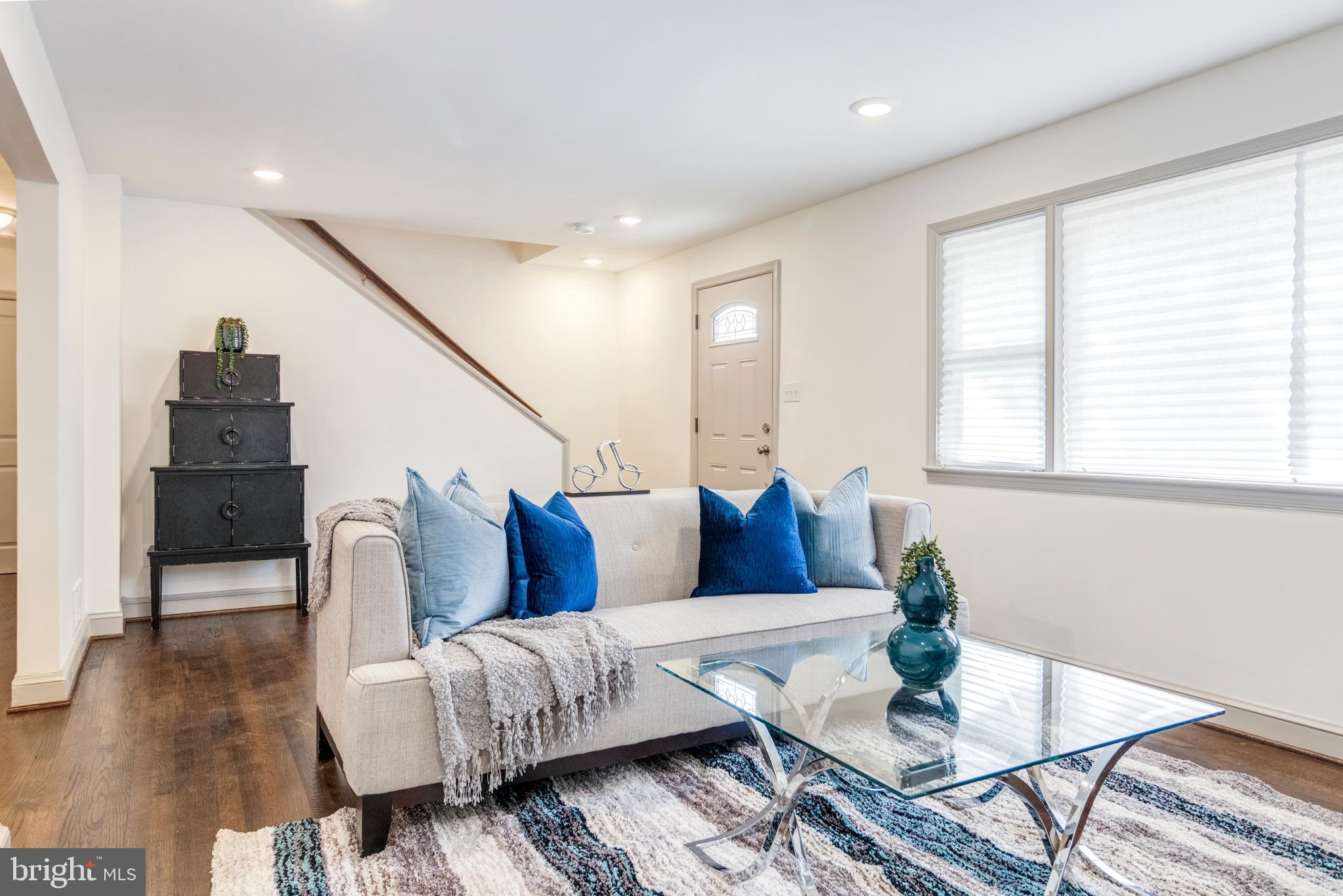 TEMPLE HILLS - Residential