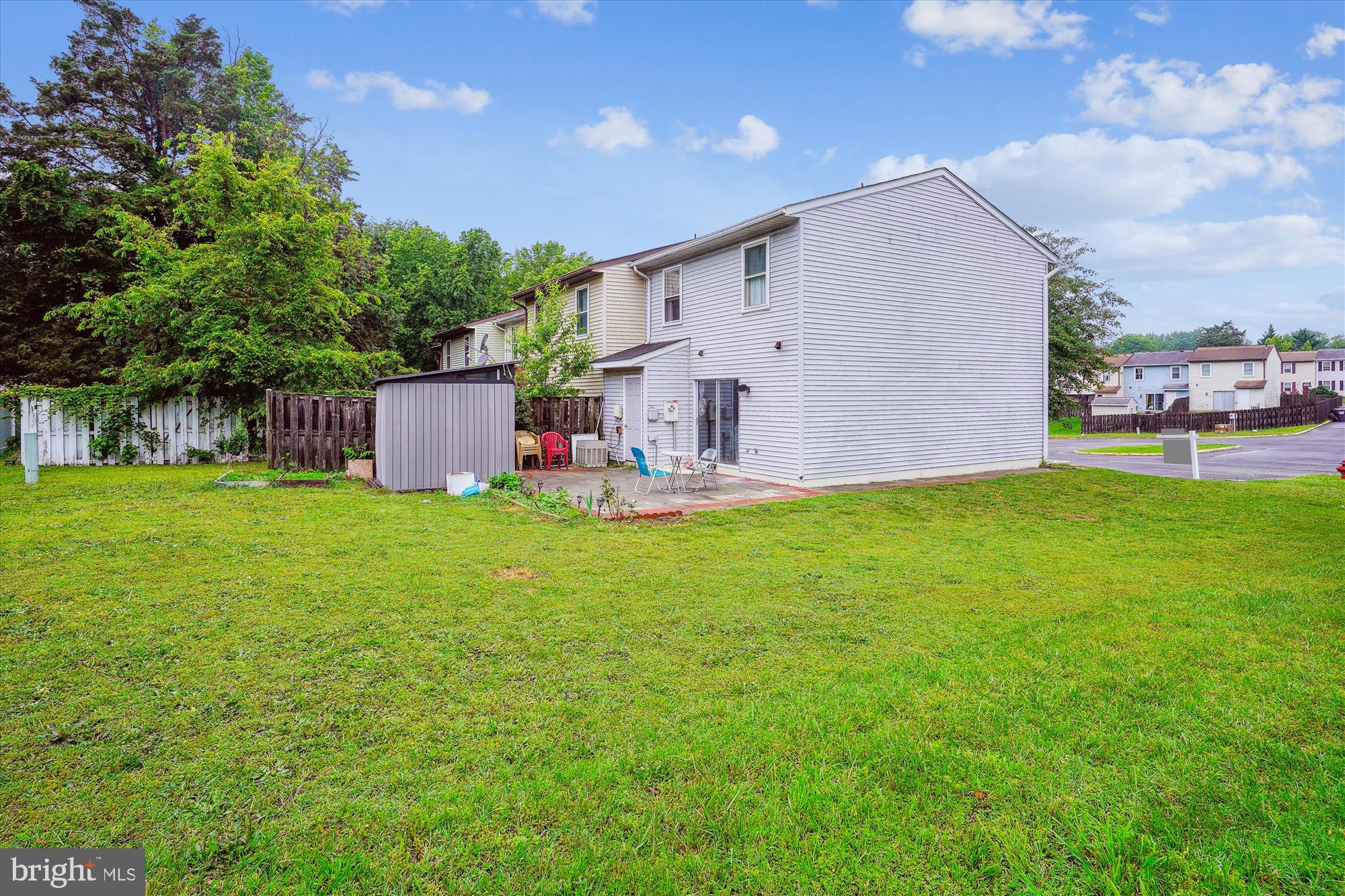 BREEZEWOOD FOREST - Residential Lease