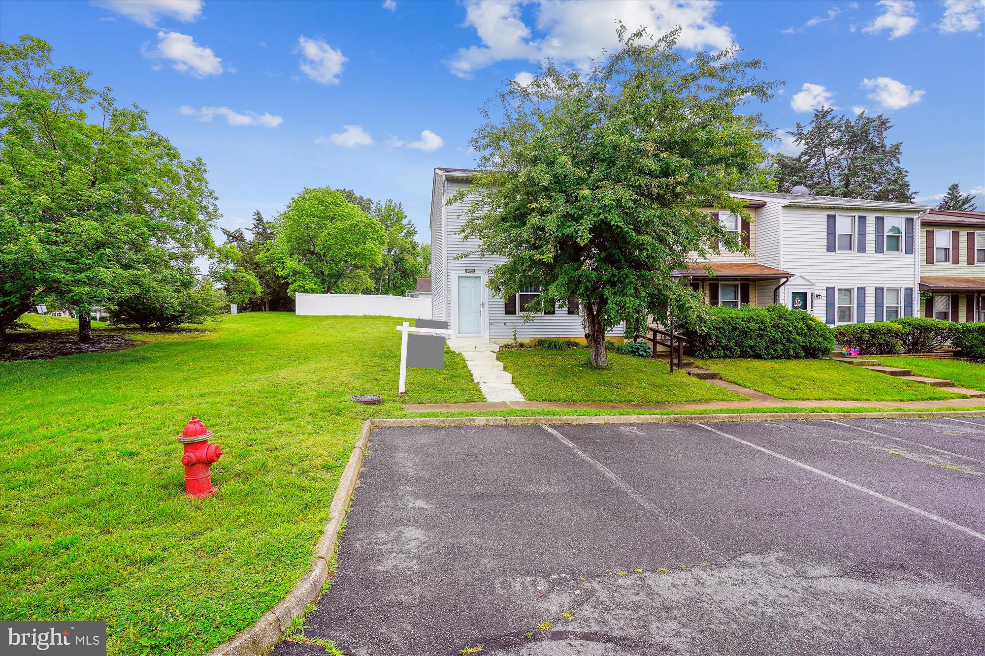 BREEZEWOOD FOREST - Residential Lease