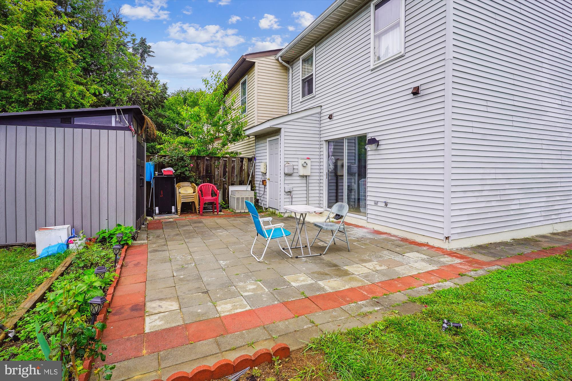 BREEZEWOOD FOREST - Residential Lease