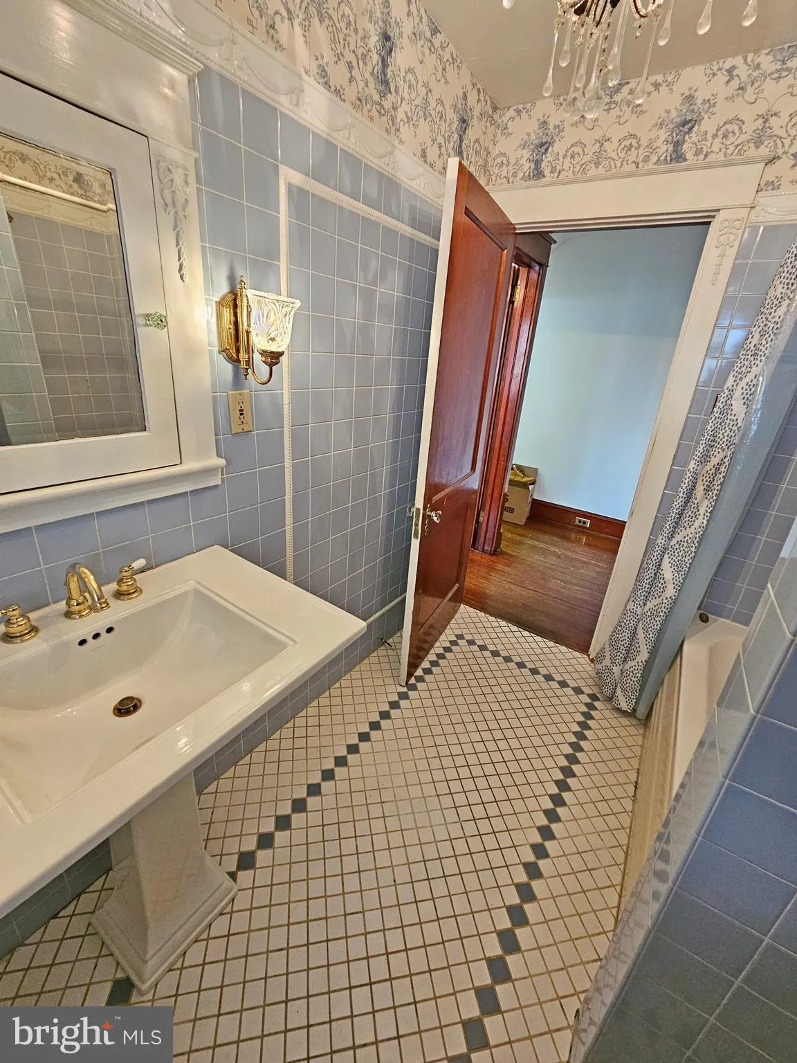 Akron, Pennsylvania 17501, United States, 4 Bedrooms Bedrooms, ,3 BathroomsBathrooms,Residential,Coming Soon,243575