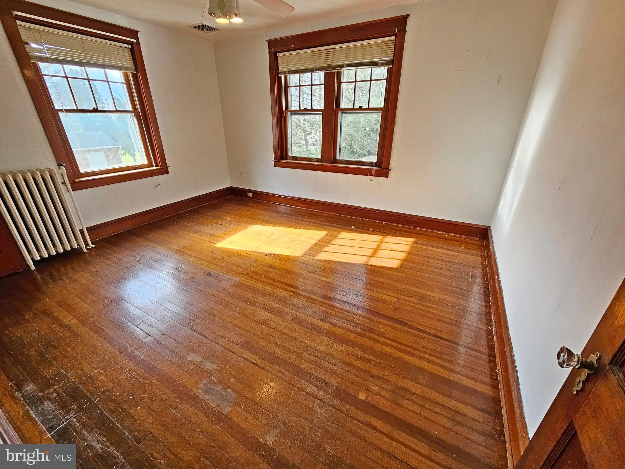 Akron, Pennsylvania 17501, United States, 4 Bedrooms Bedrooms, ,3 BathroomsBathrooms,Residential,Coming Soon,243575