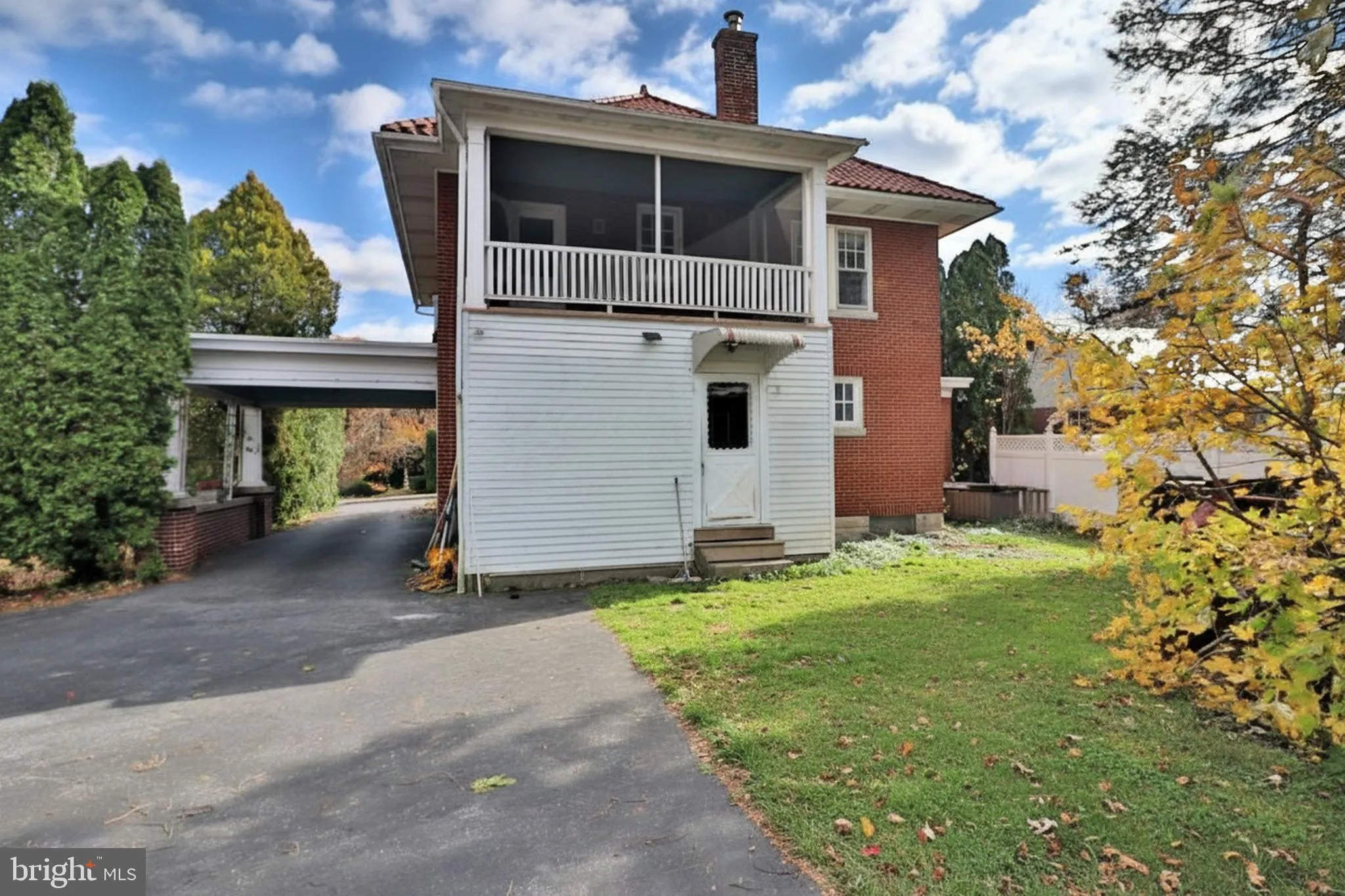 Akron, Pennsylvania 17501, United States, 4 Bedrooms Bedrooms, ,3 BathroomsBathrooms,Residential,Coming Soon,243575