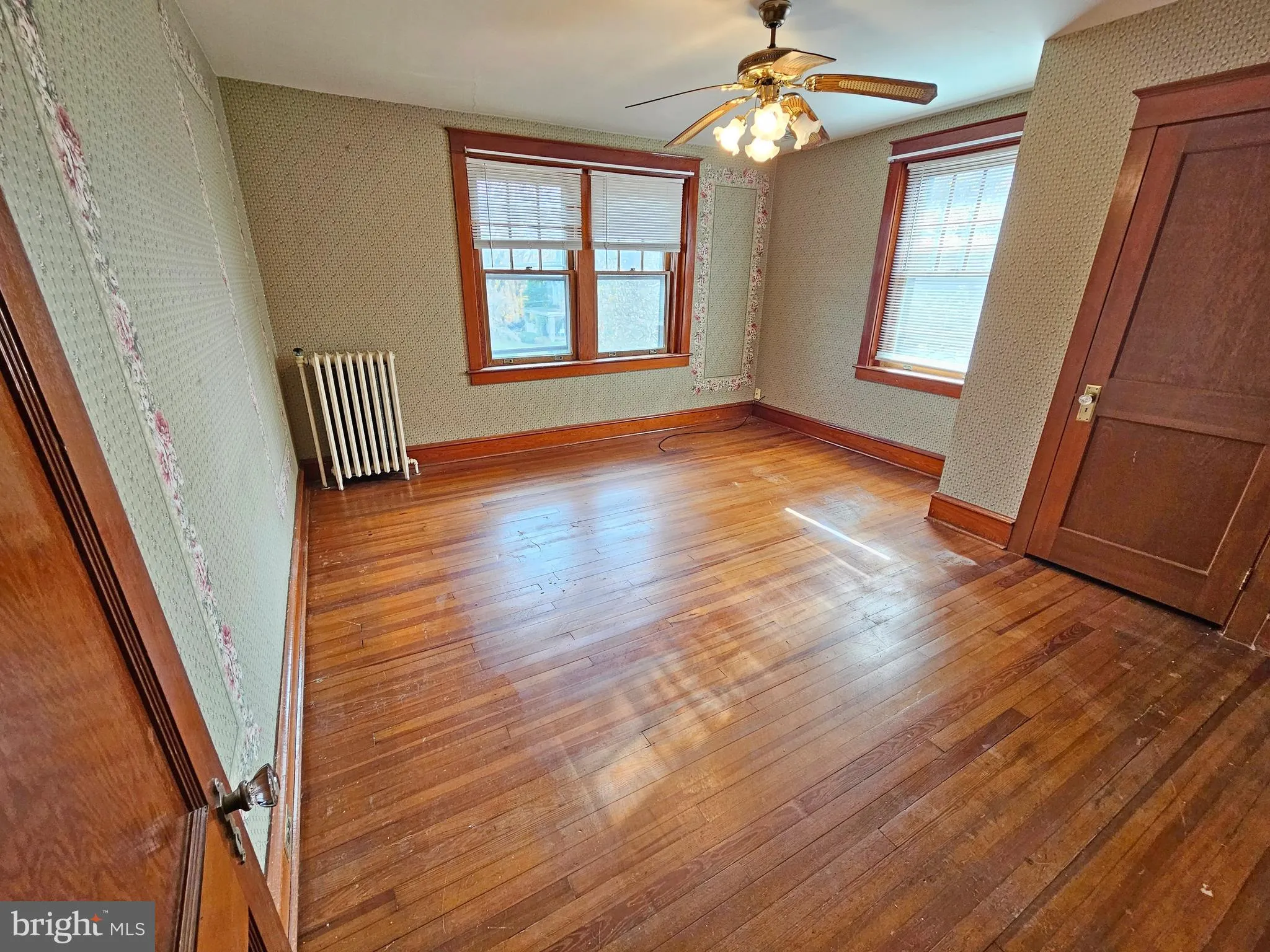 Akron, Pennsylvania 17501, United States, 4 Bedrooms Bedrooms, ,3 BathroomsBathrooms,Residential,Coming Soon,243575