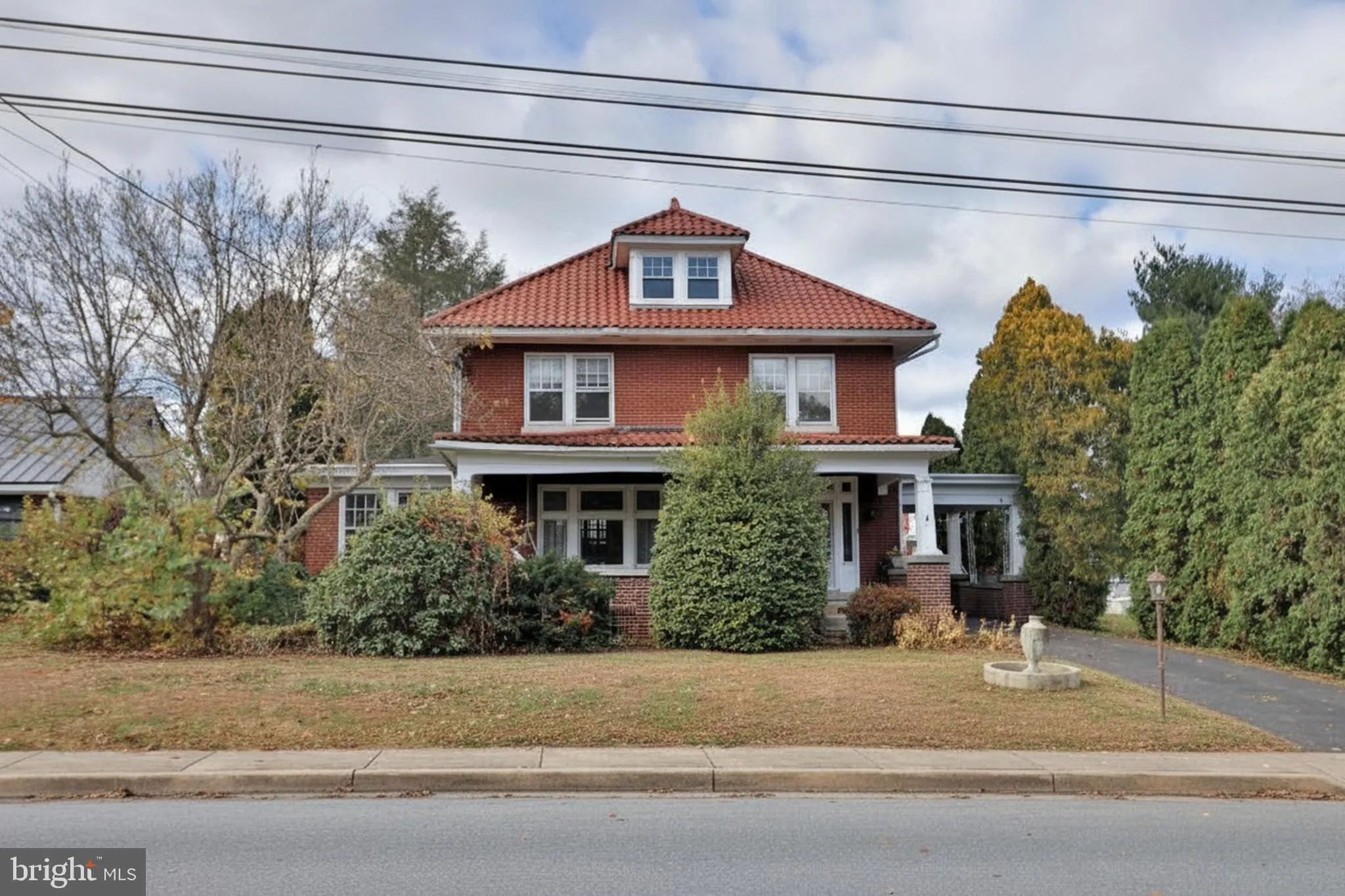 Akron, Pennsylvania 17501, United States, 4 Bedrooms Bedrooms, ,3 BathroomsBathrooms,Residential,Coming Soon,243575