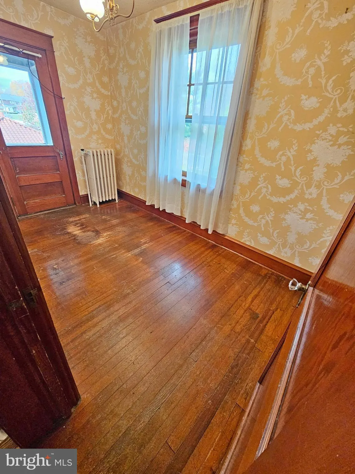 Akron, Pennsylvania 17501, United States, 4 Bedrooms Bedrooms, ,3 BathroomsBathrooms,Residential,Coming Soon,243575