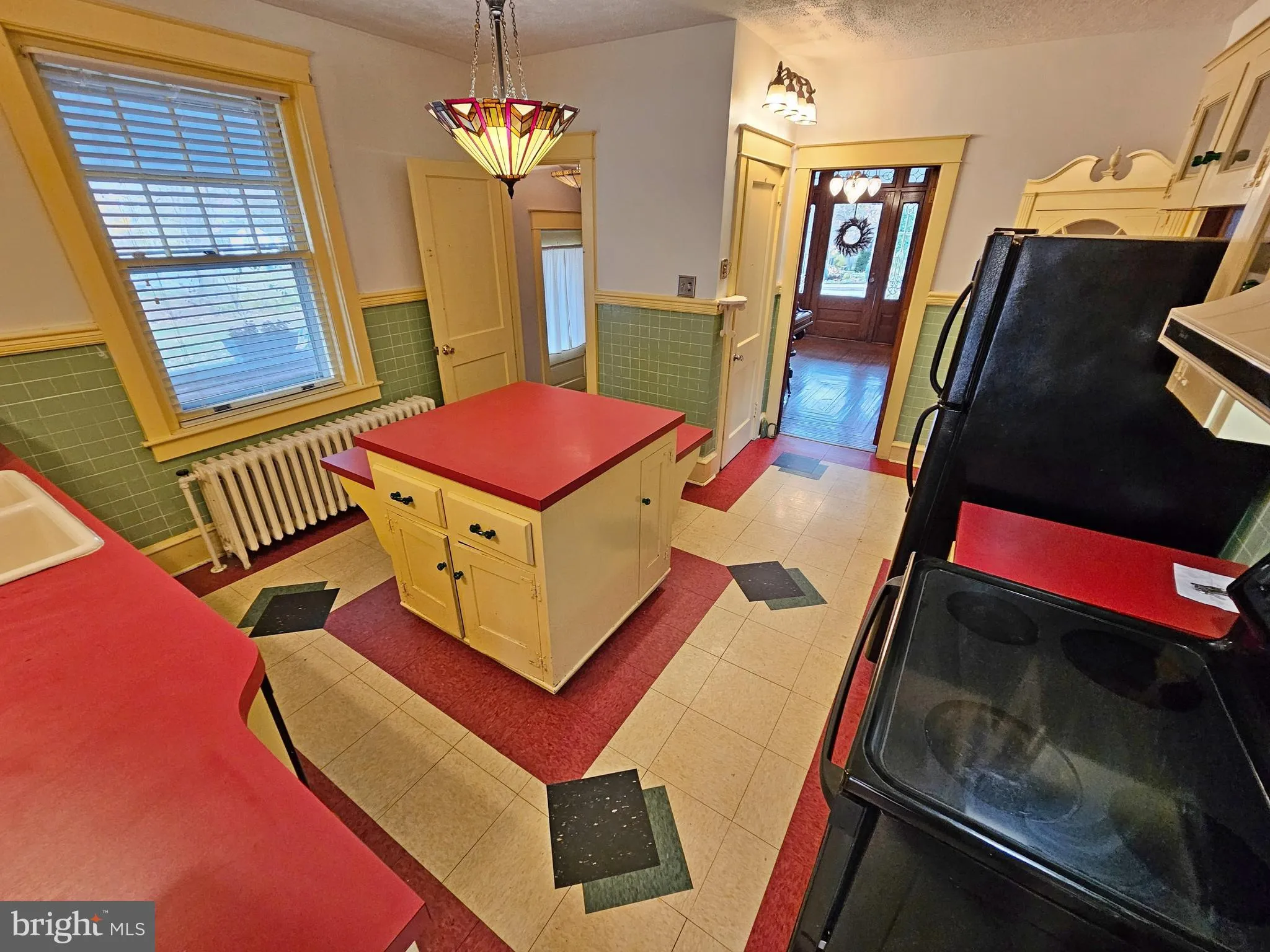 Akron, Pennsylvania 17501, United States, 4 Bedrooms Bedrooms, ,3 BathroomsBathrooms,Residential,Coming Soon,243575