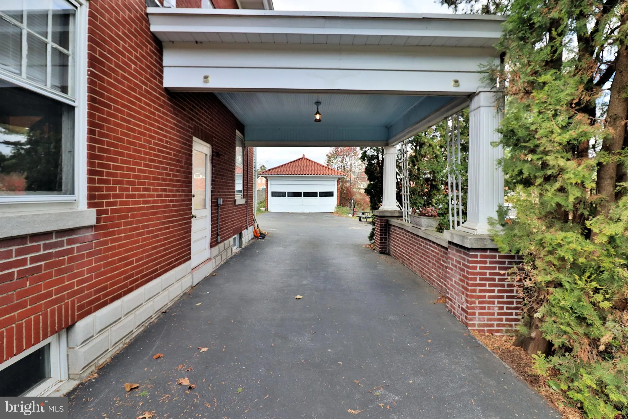 Akron, Pennsylvania 17501, United States, 4 Bedrooms Bedrooms, ,3 BathroomsBathrooms,Residential,Coming Soon,243575