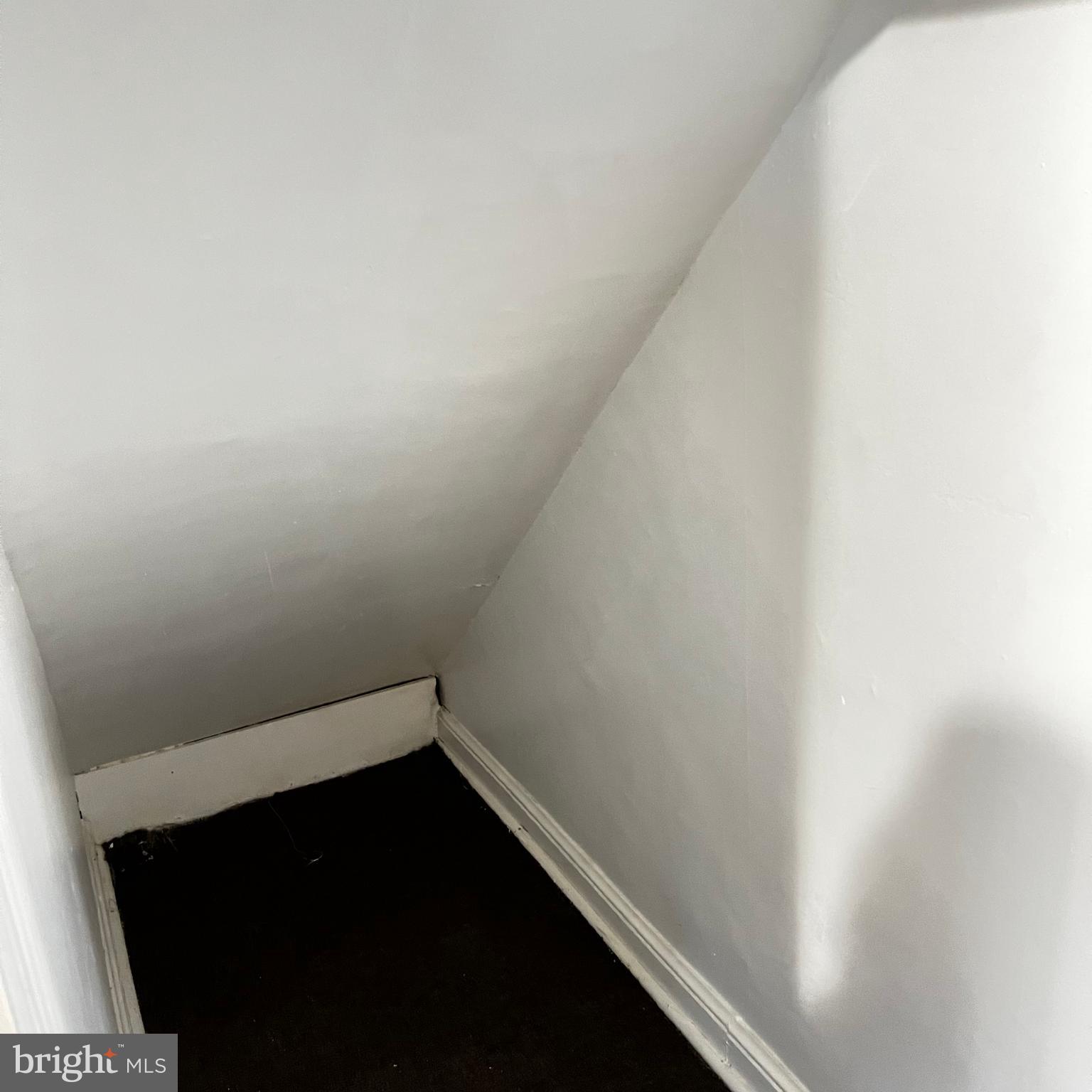 OLNEY (EAST) - Residential Income