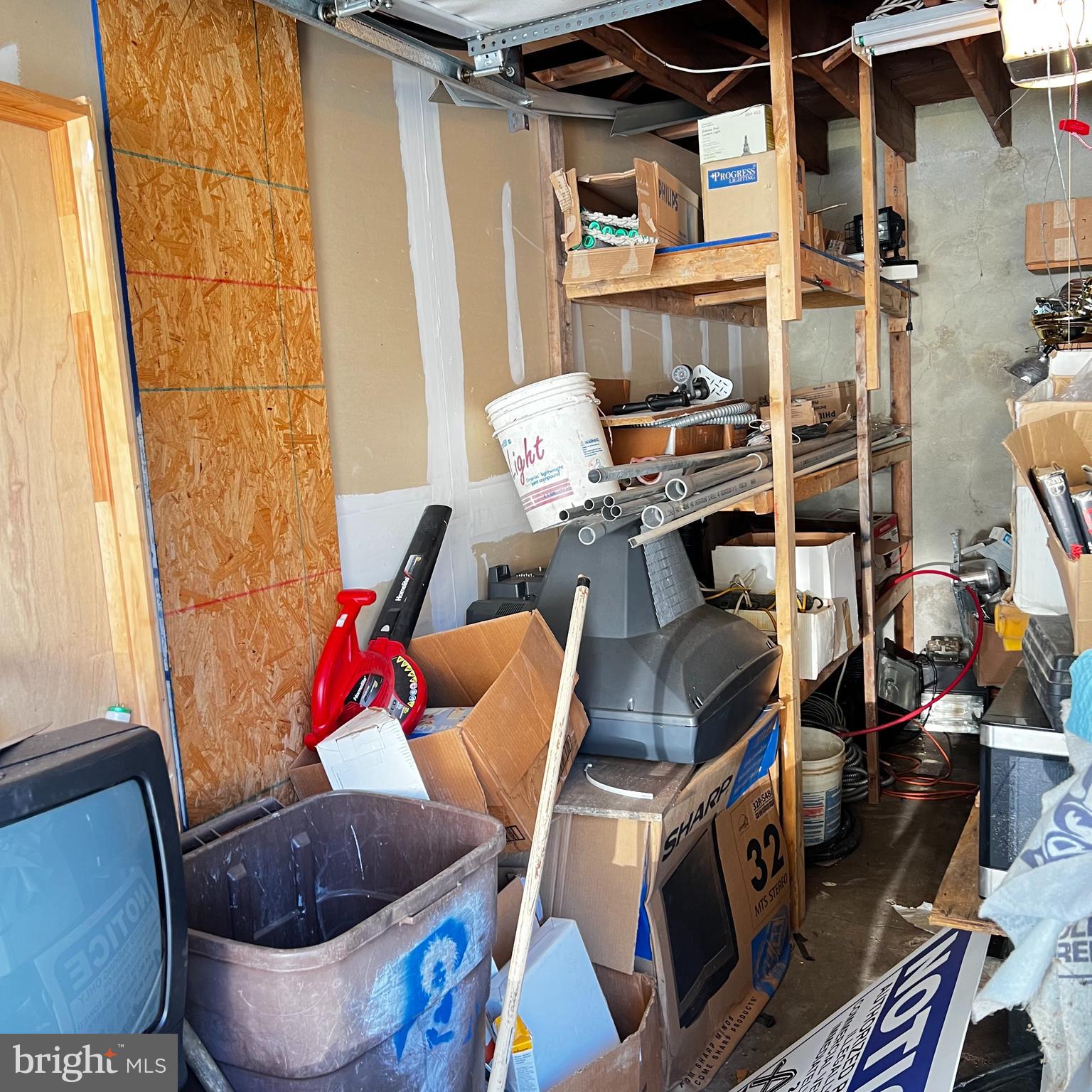 OLNEY (EAST) - Residential Income