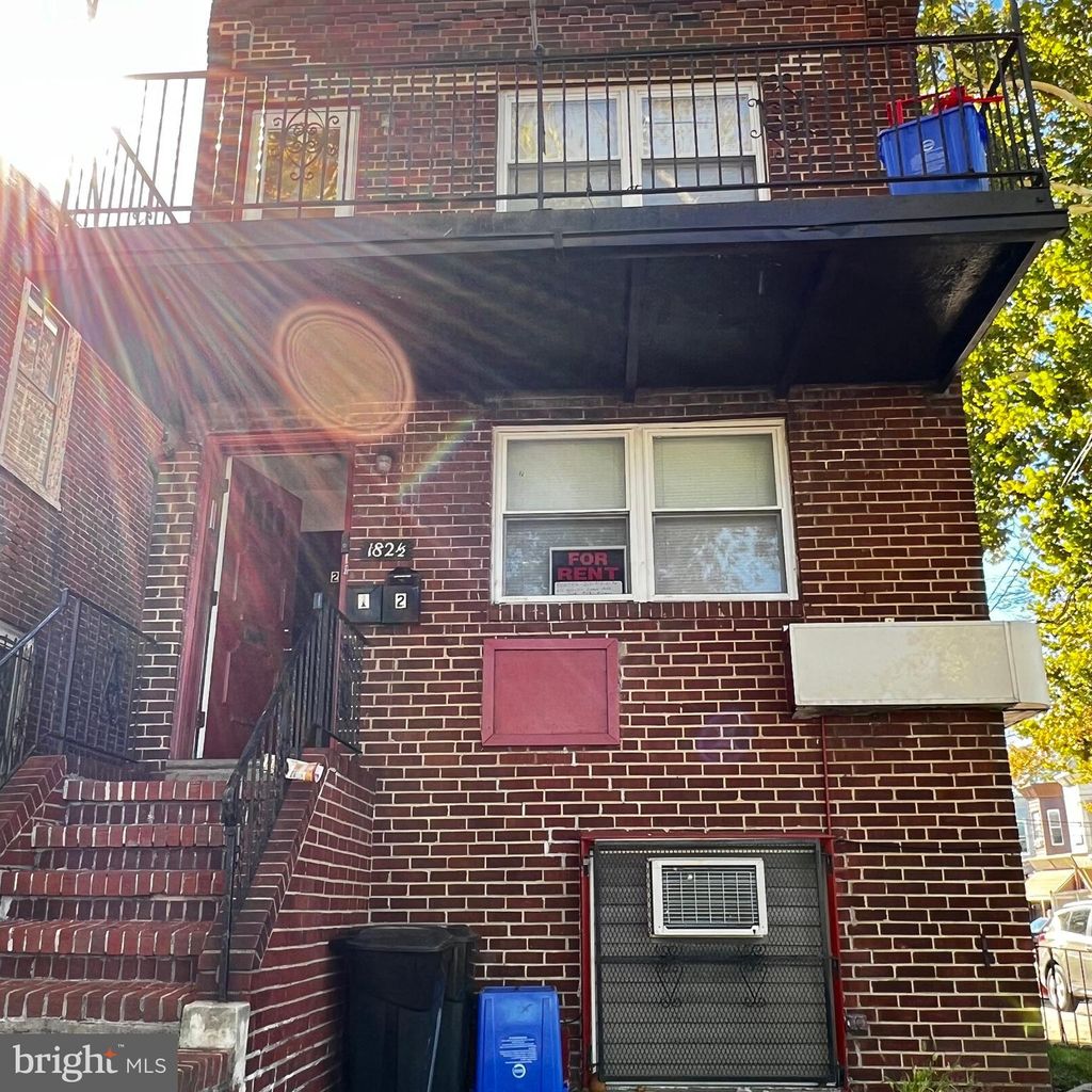 Photo of 182 W Roosevelt Boulevard 1/2, PHILADELPHIA, PA 19120 (MLS # PAPH2548788)