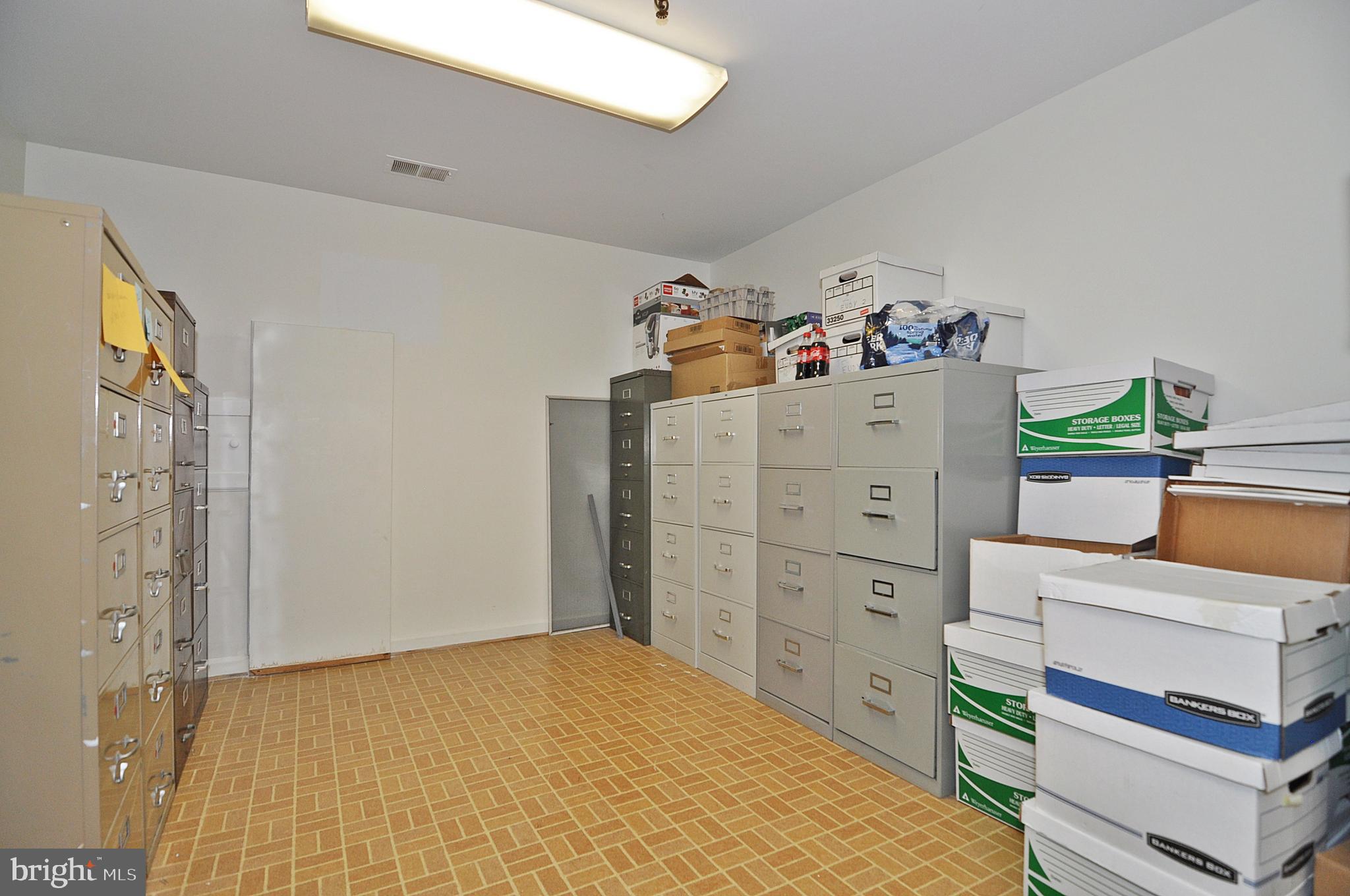 CITY OF FAIRFAX - Commercial Sale