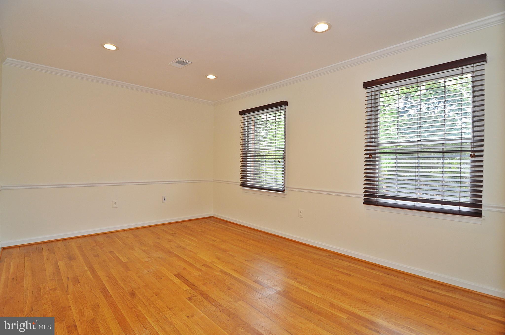 CITY OF FAIRFAX - Commercial Sale