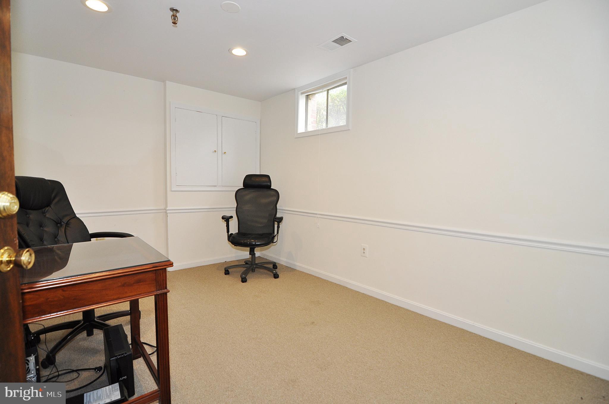 CITY OF FAIRFAX - Commercial Sale