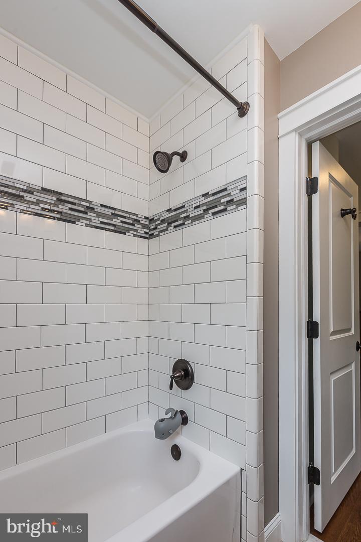 LLANERCH - Residential