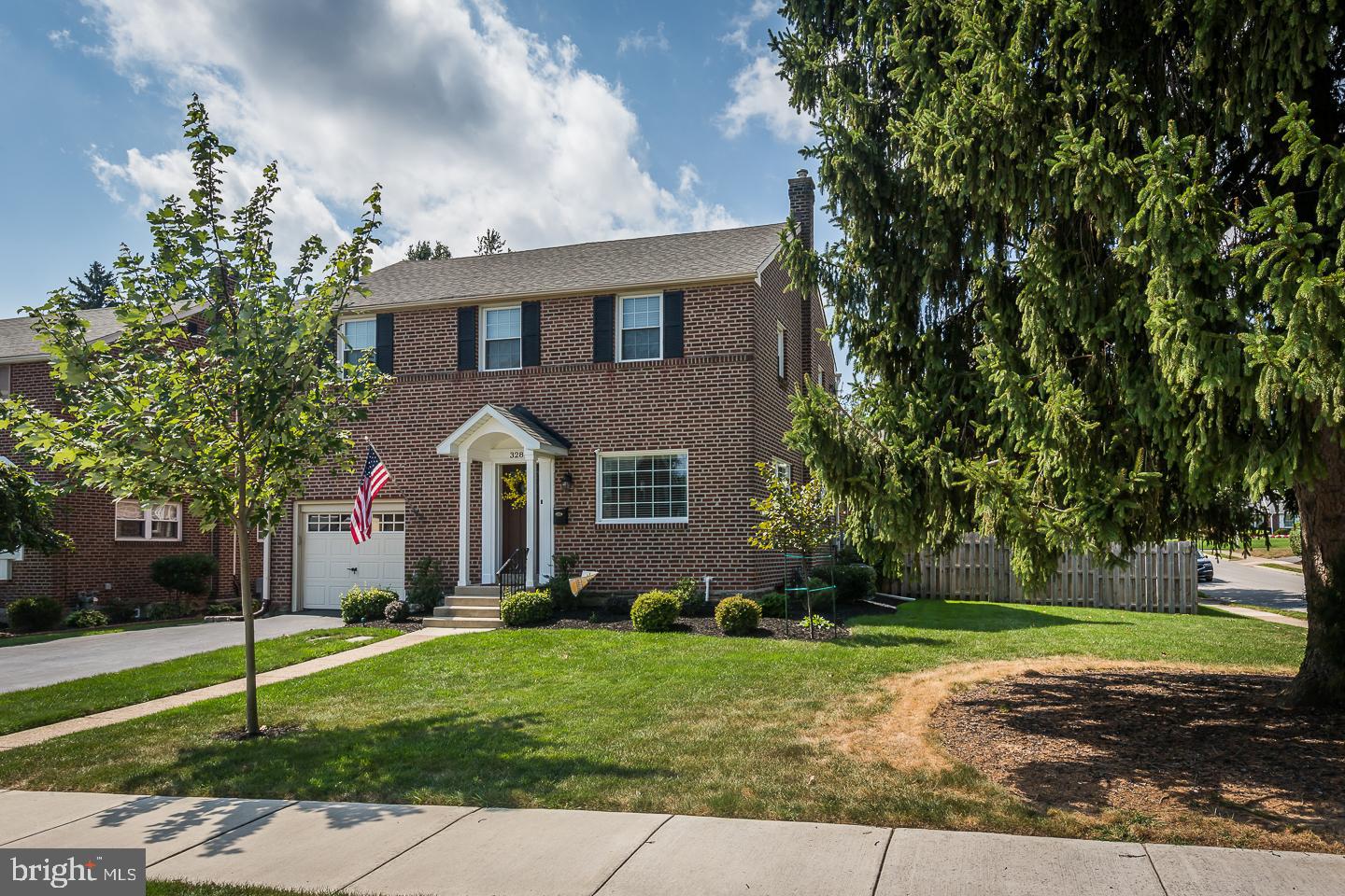 LLANERCH - Residential