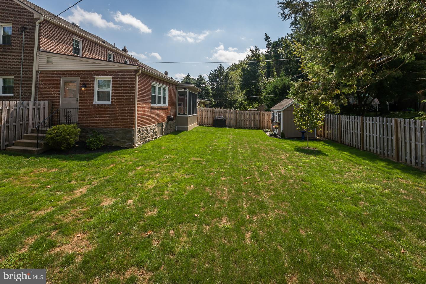 LLANERCH - Residential